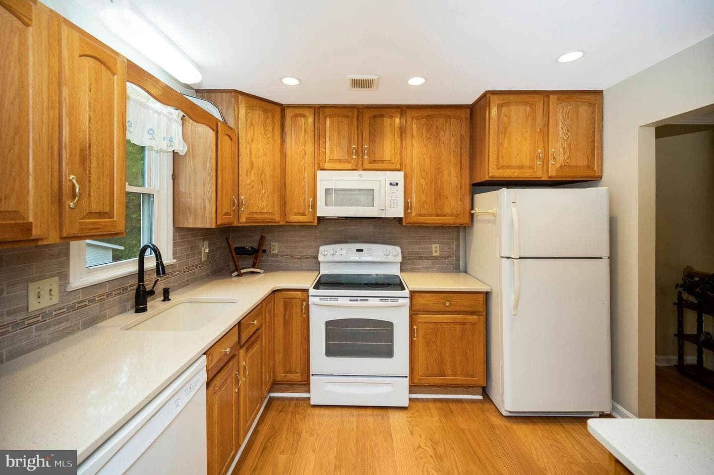 14 Apache Terrace photo 7