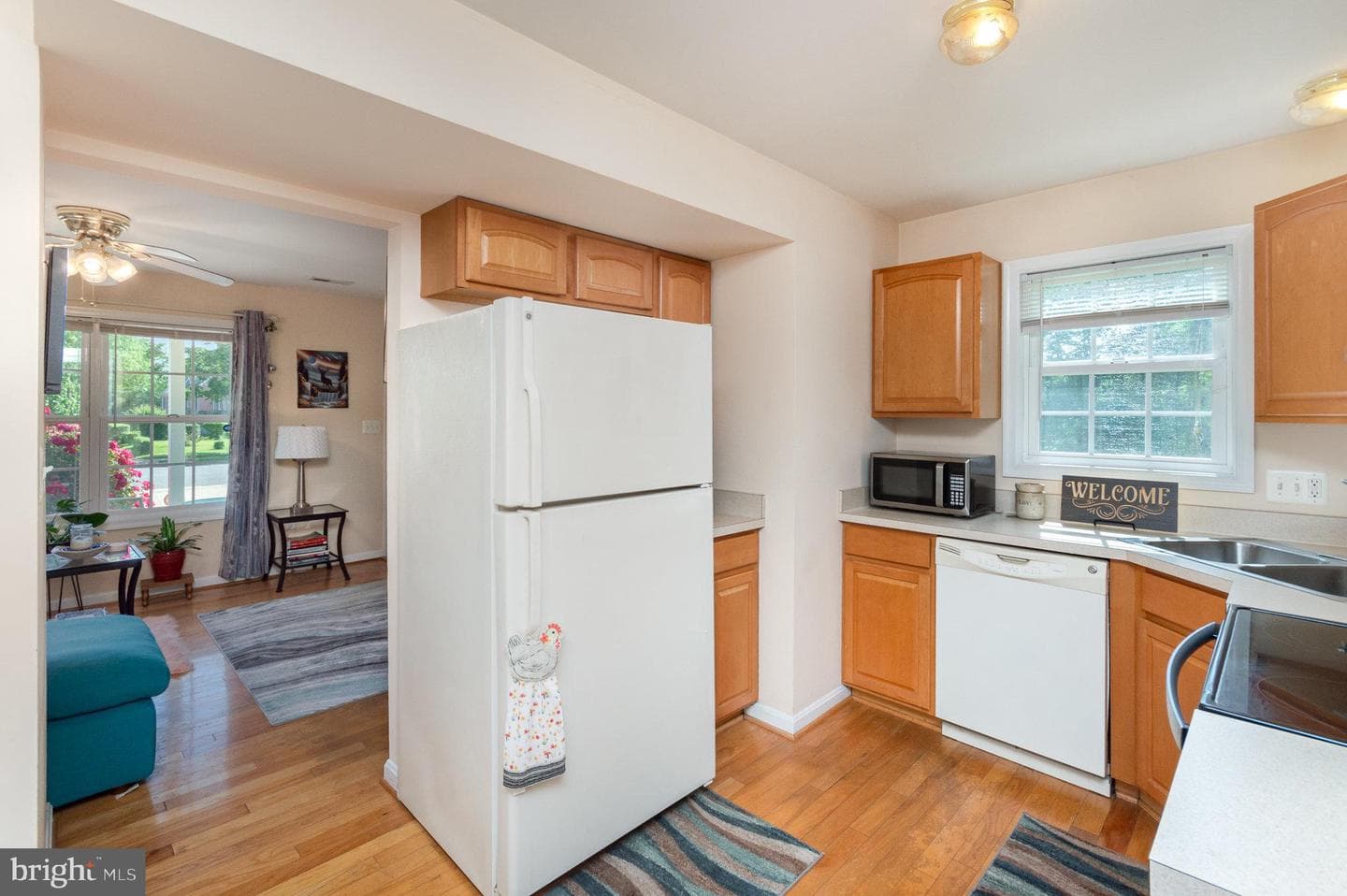 321 McKinney Street photo 10