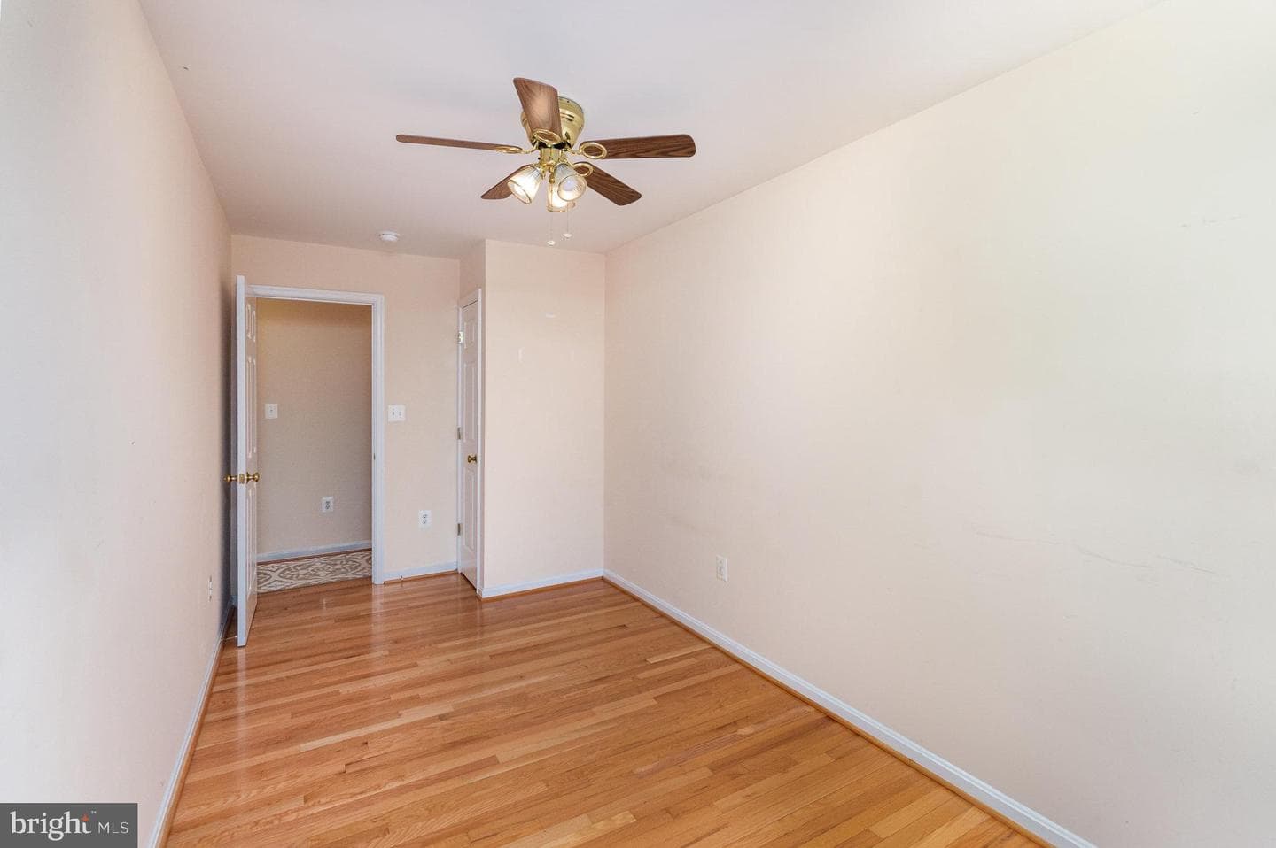 321 McKinney Street photo 22