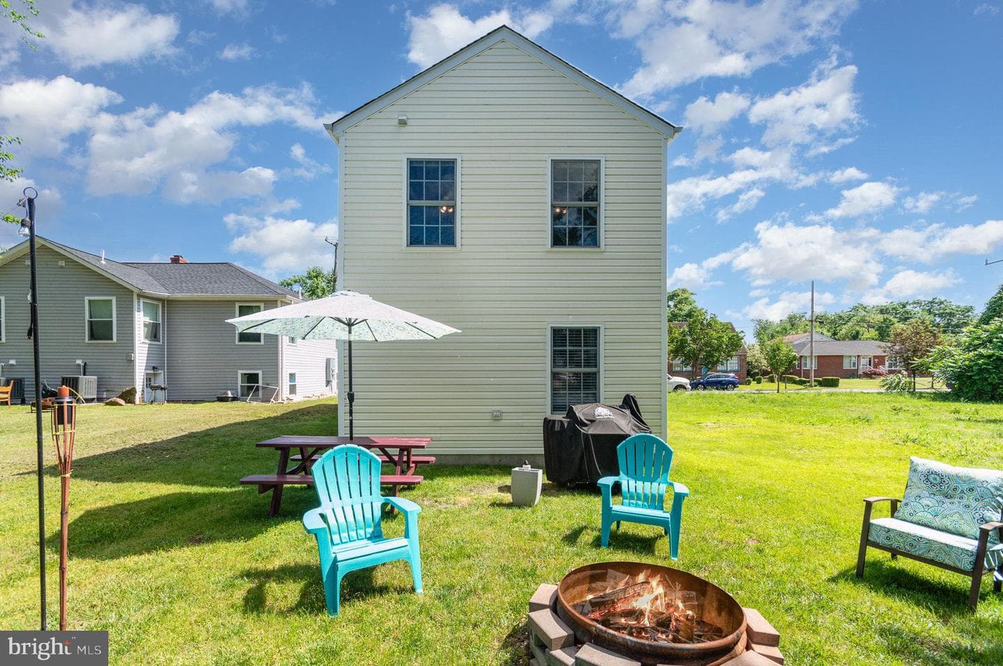 321 McKinney Street photo 25