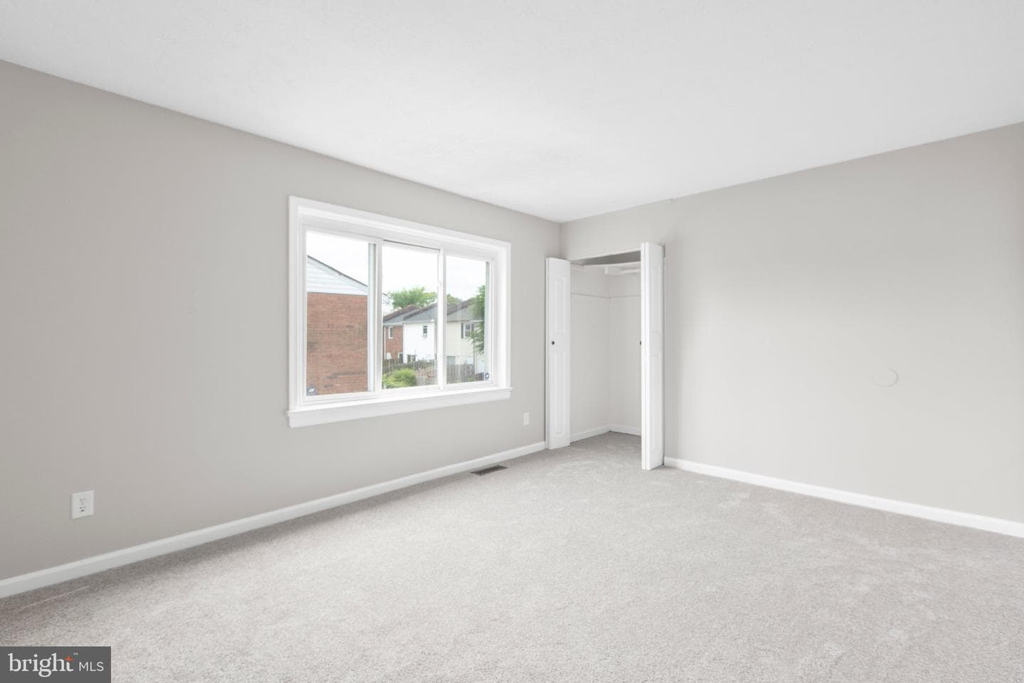 231 Ivanhoe Court photo 20