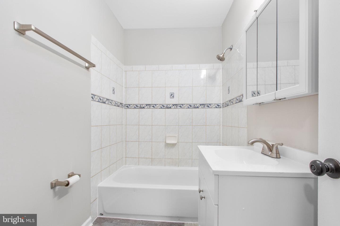 231 Ivanhoe Court photo 22