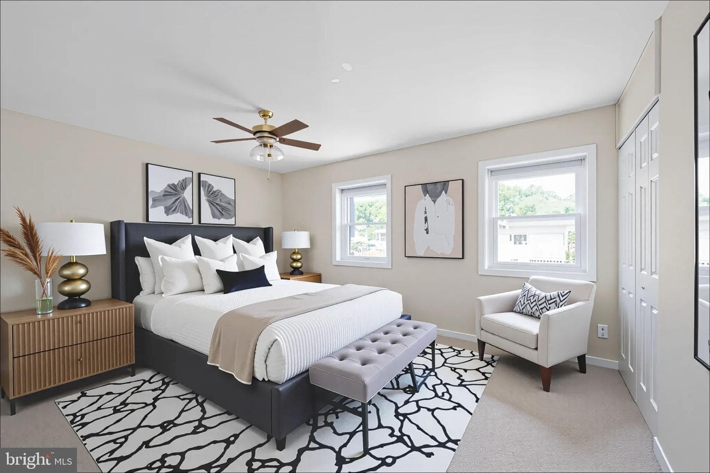 325 Brock Square photo 8