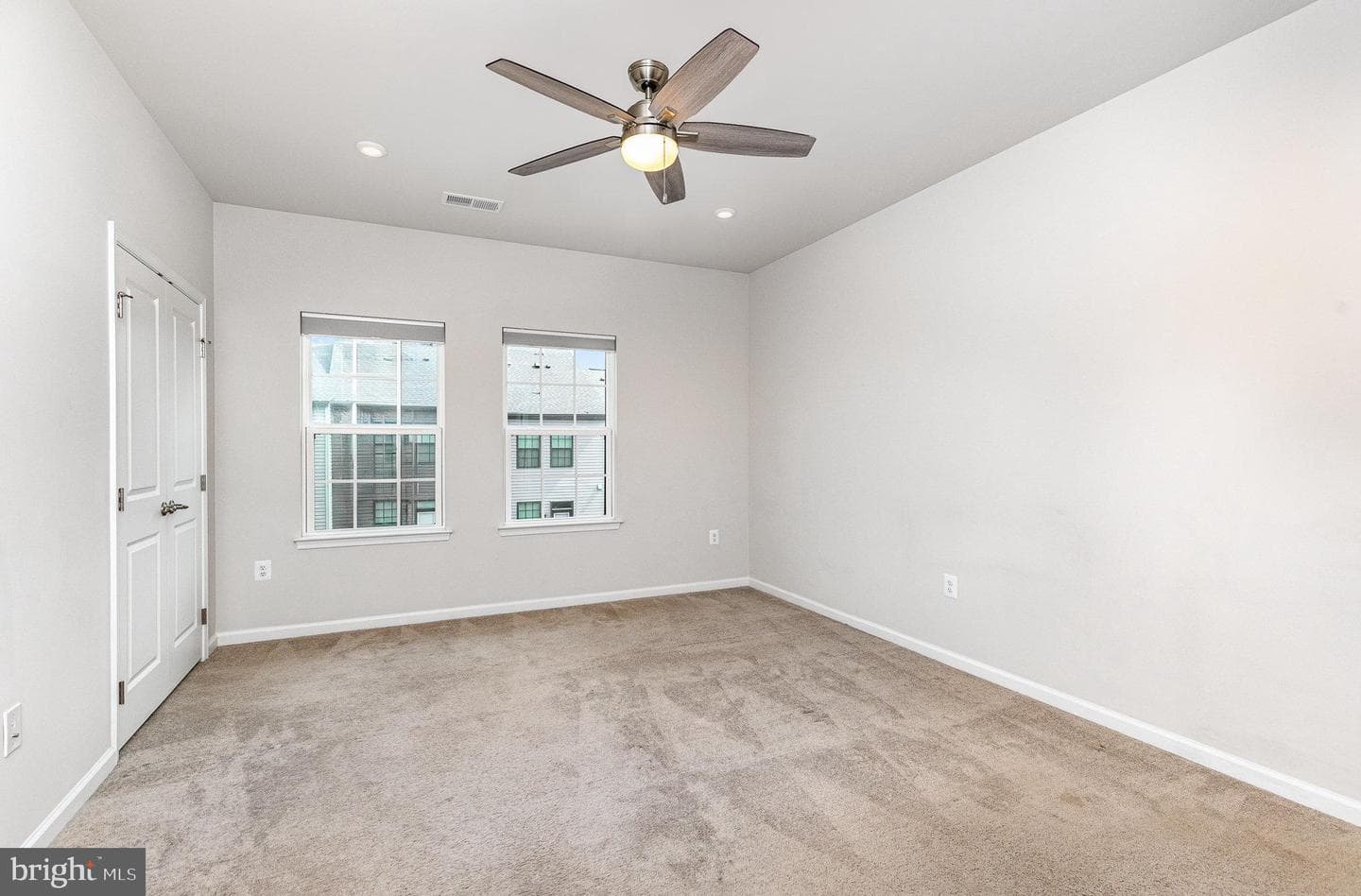 1019 Rampart Drive photo 11