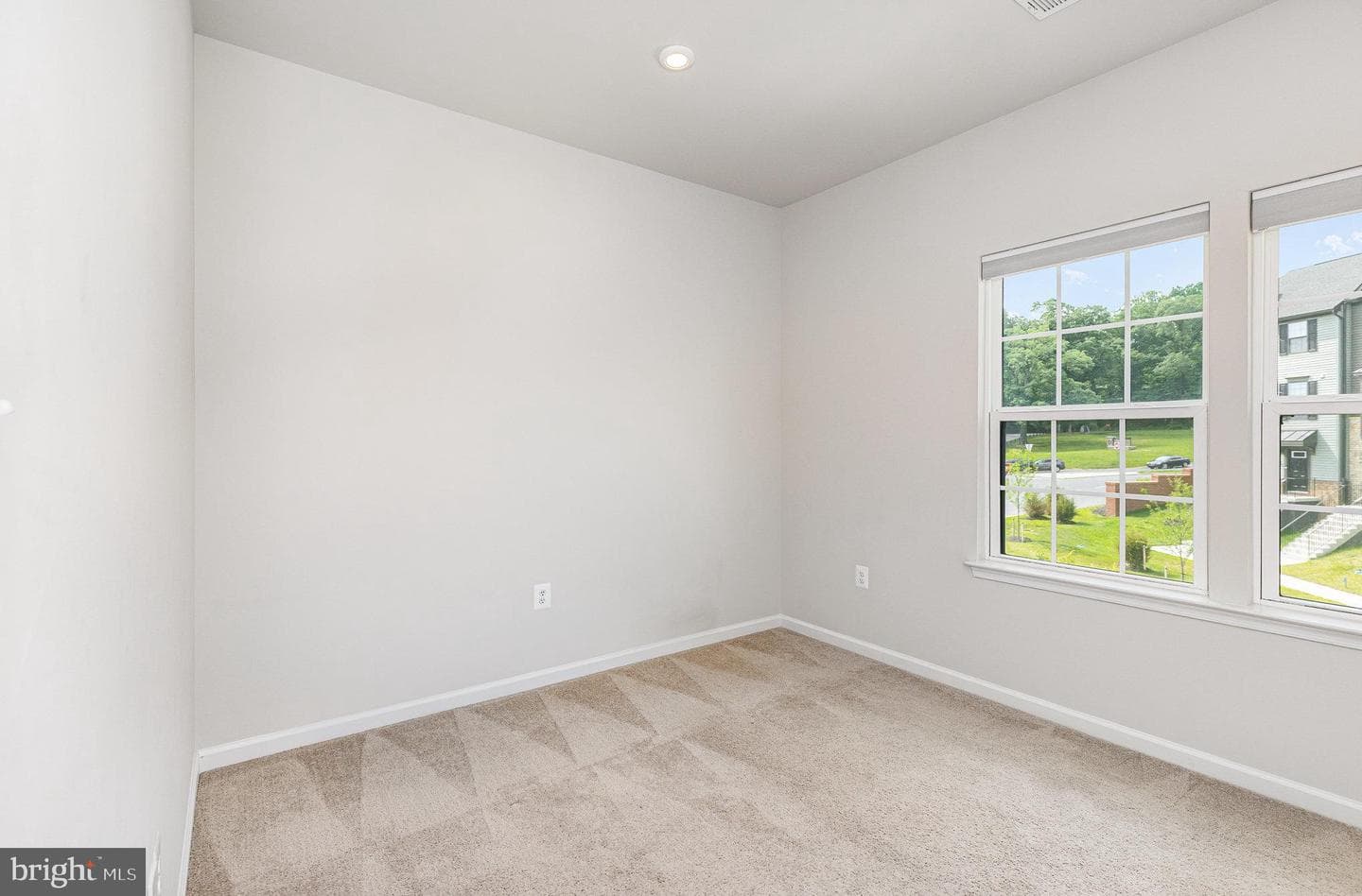 1019 Rampart Drive photo 15