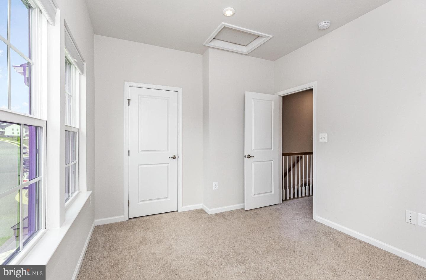 1019 Rampart Drive photo 16