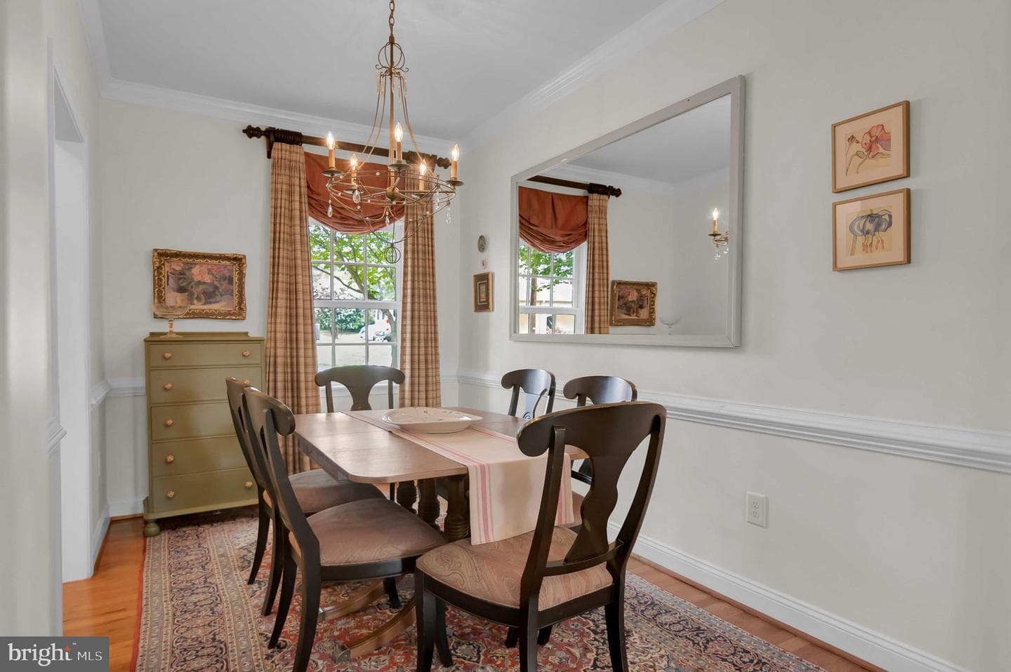 211 Prince Edward Street photo 11