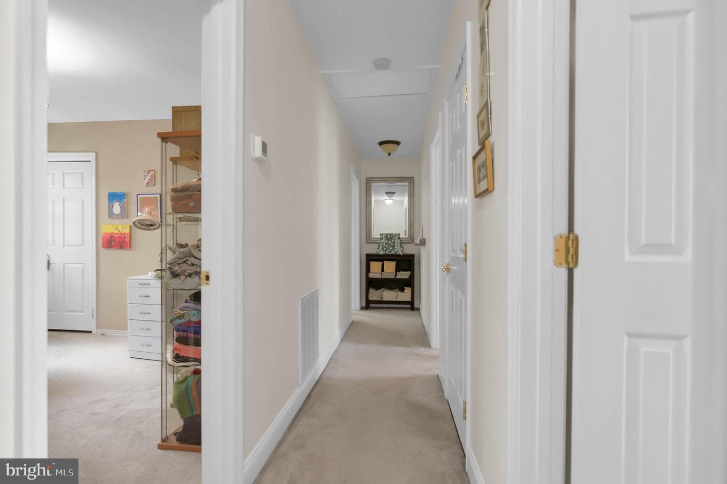 211 Prince Edward Street photo 18