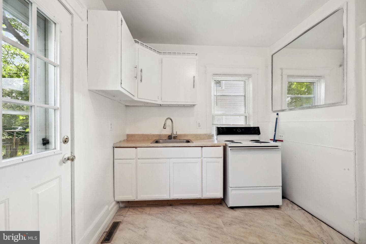 426 Summit Street photo 11