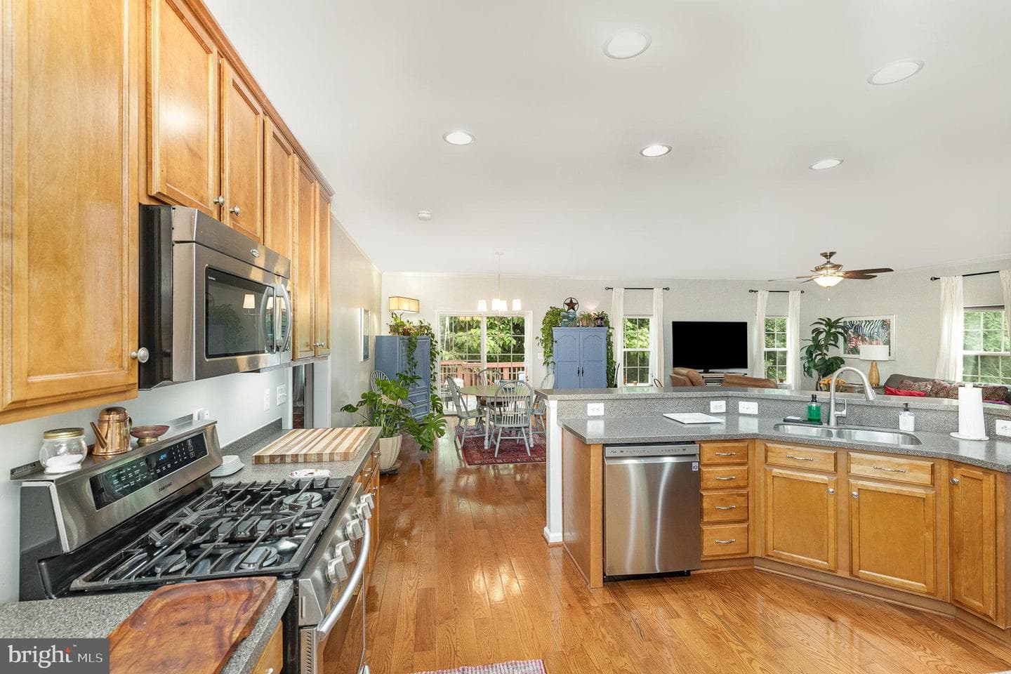 1404 Preserve Lane photo 5