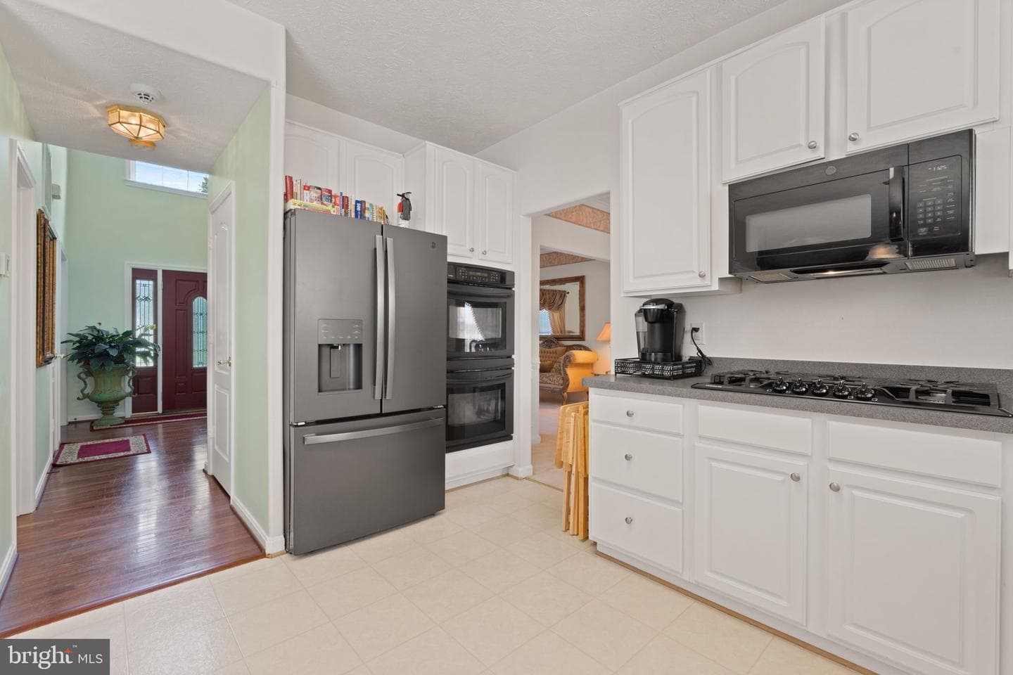 1002 Black Oak Court photo 21