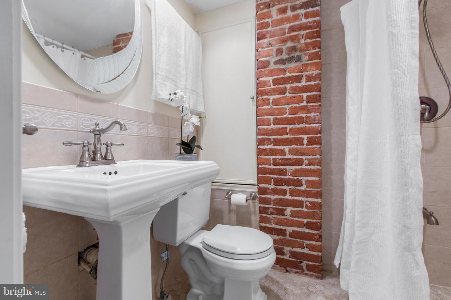 225 Princess Anne Street photo 30