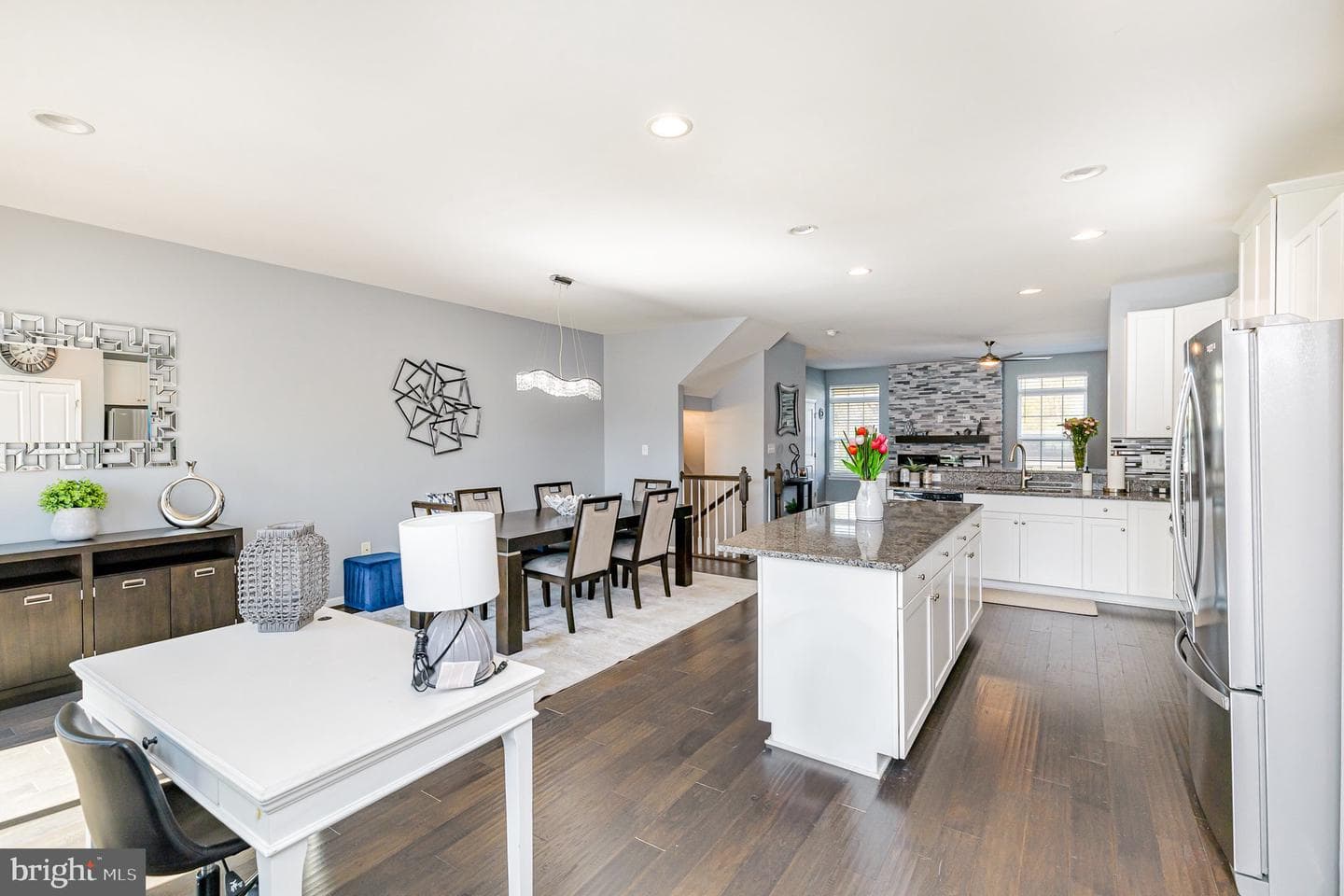 1106 Oakwood Street photo 10