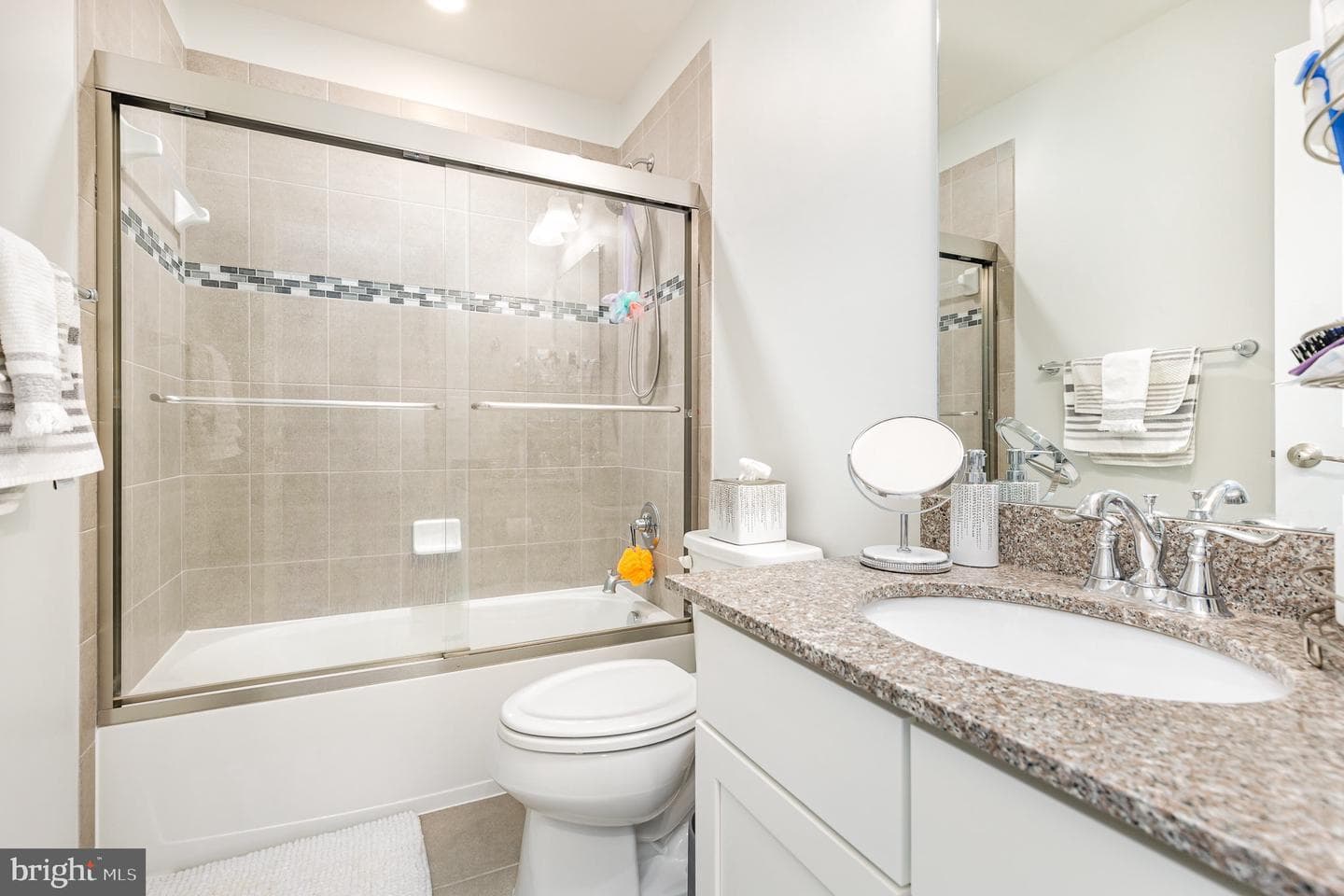1106 Oakwood Street photo 22