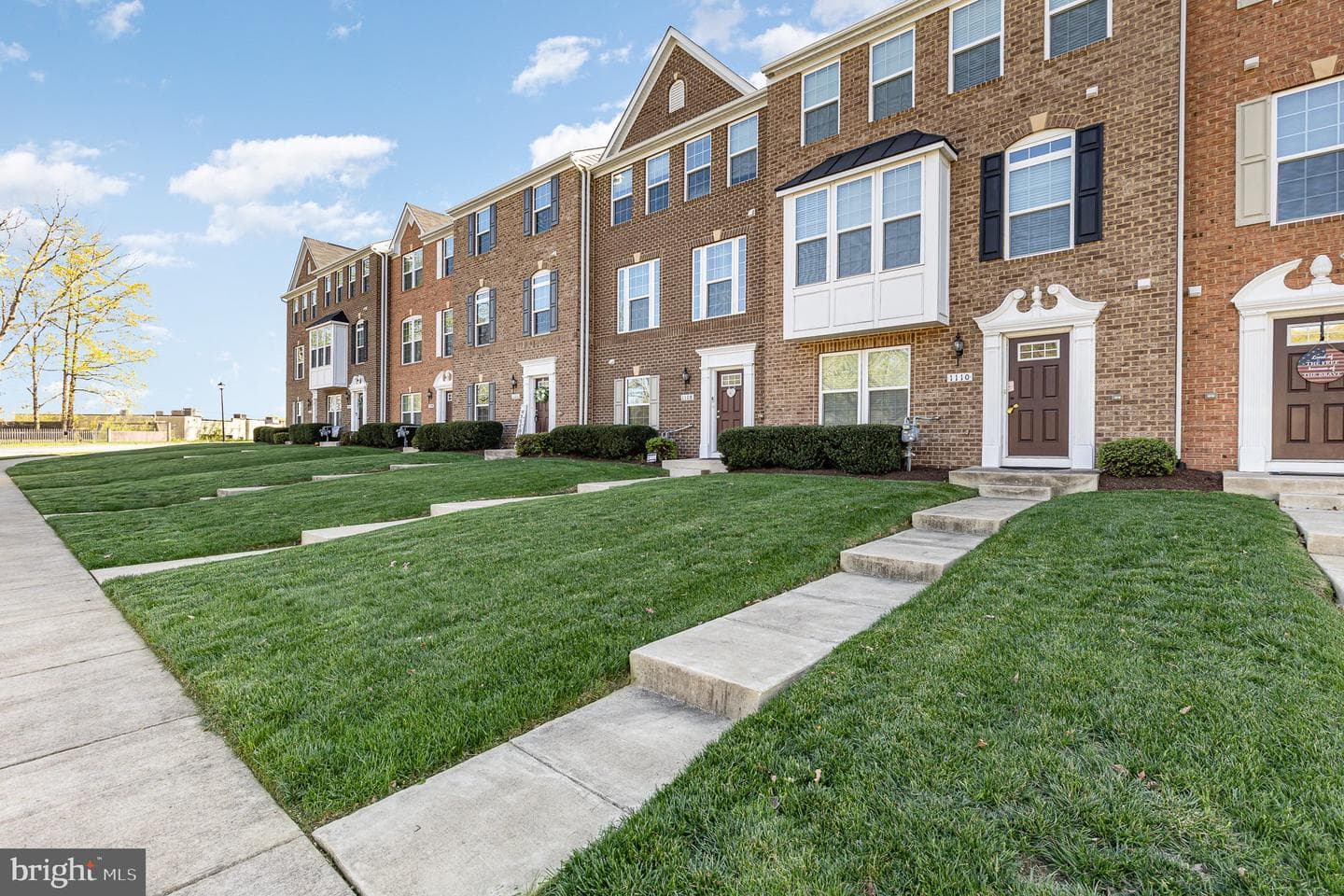 1106 Oakwood Street photo 3