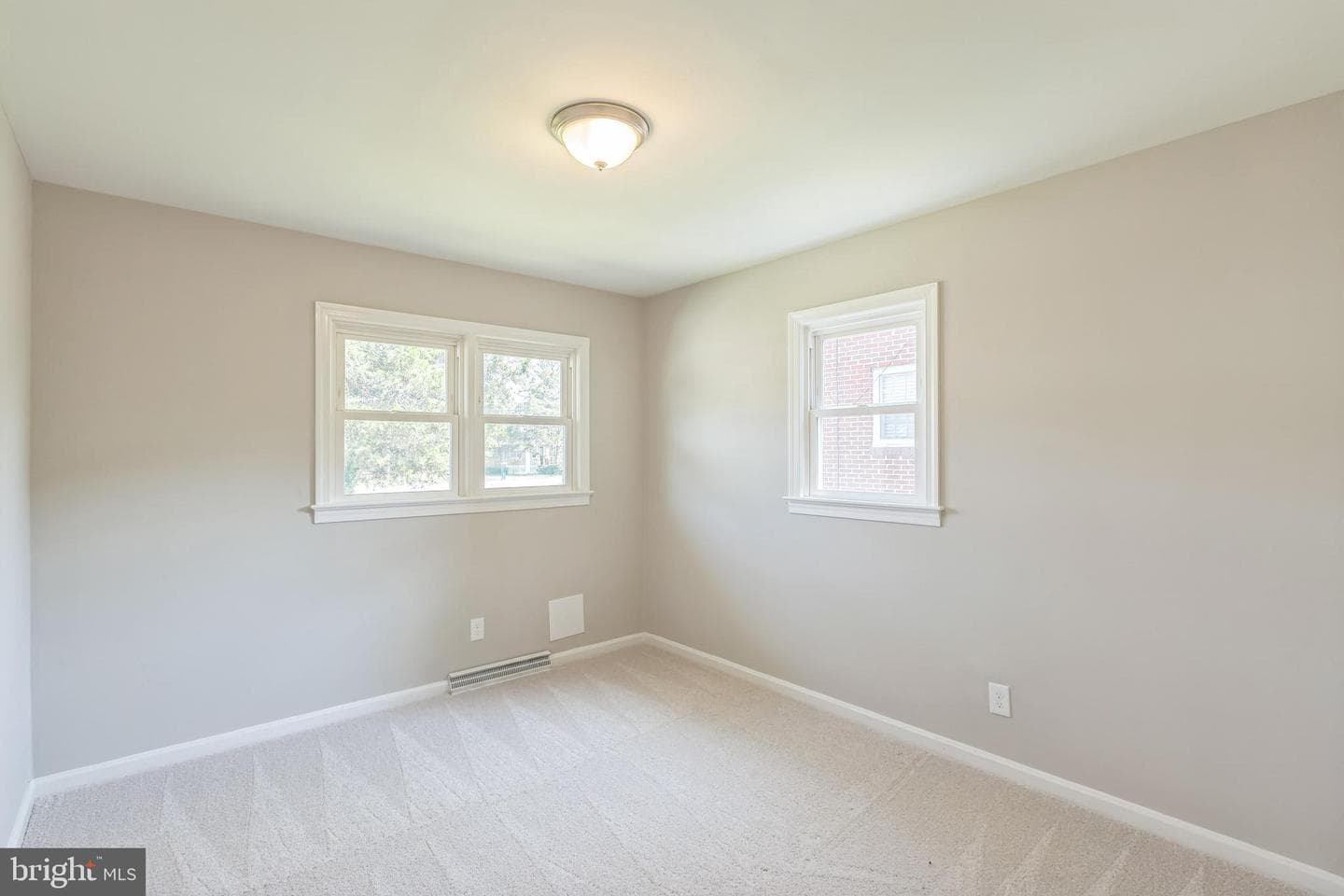 2403 Lafayette Boulevard photo 26
