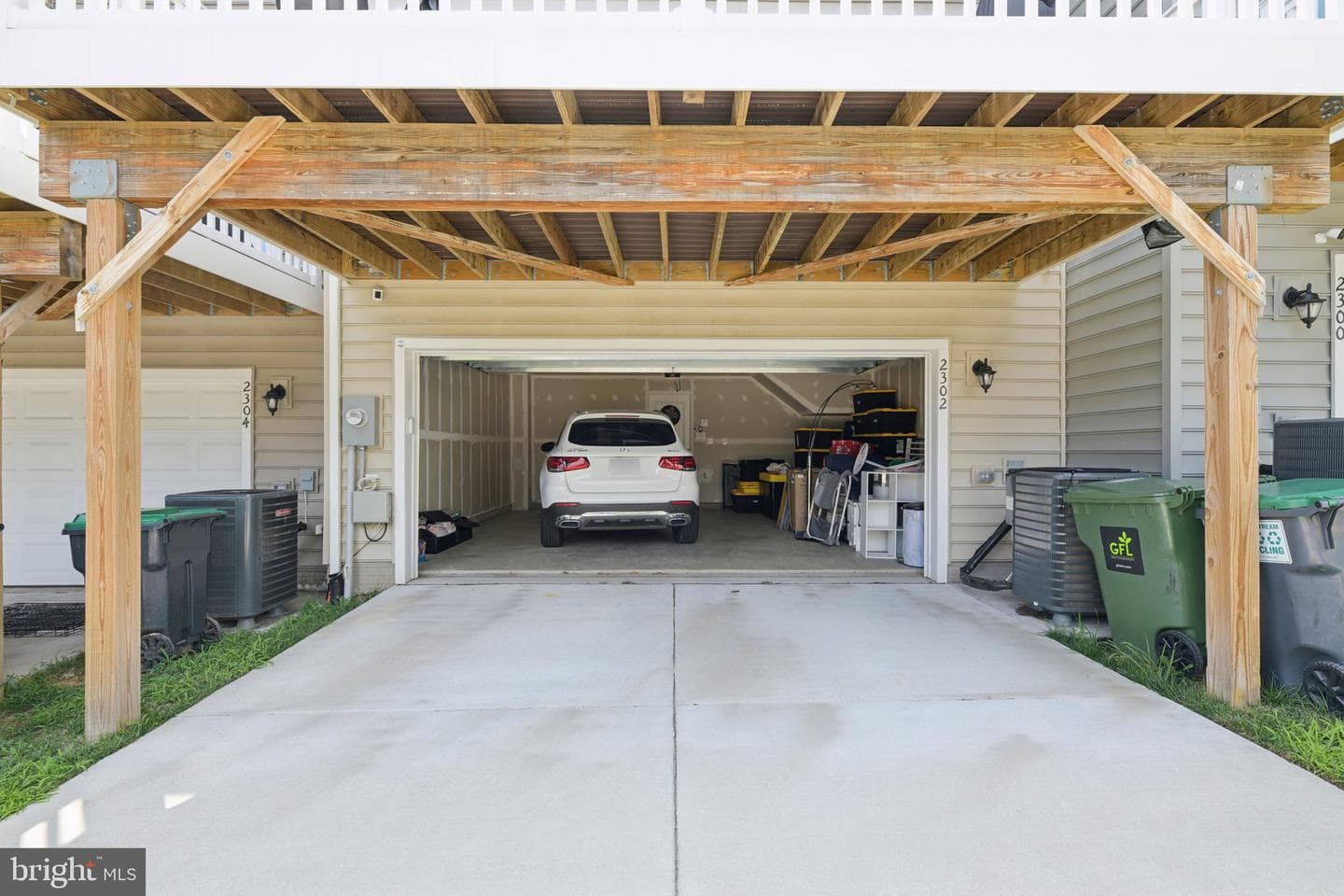 2302 Emerson Lane photo 32