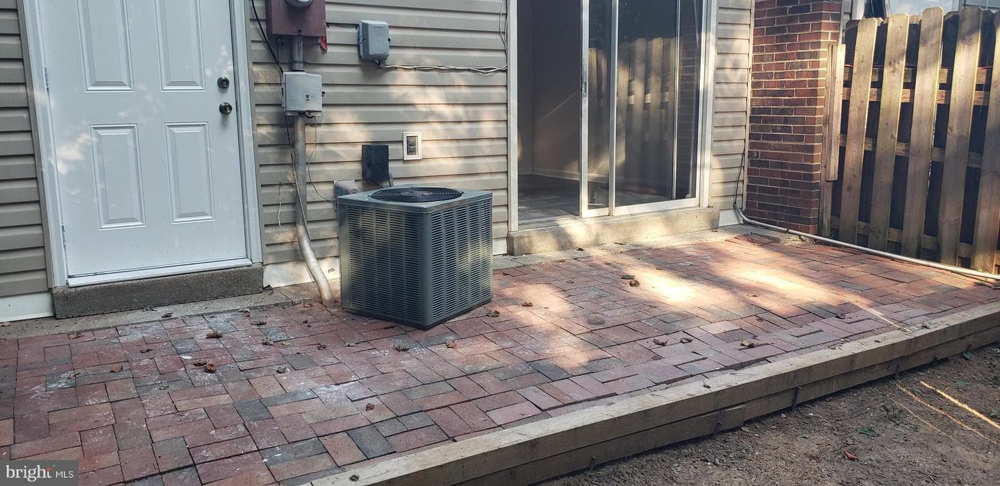 714 Denton Circle photo 40