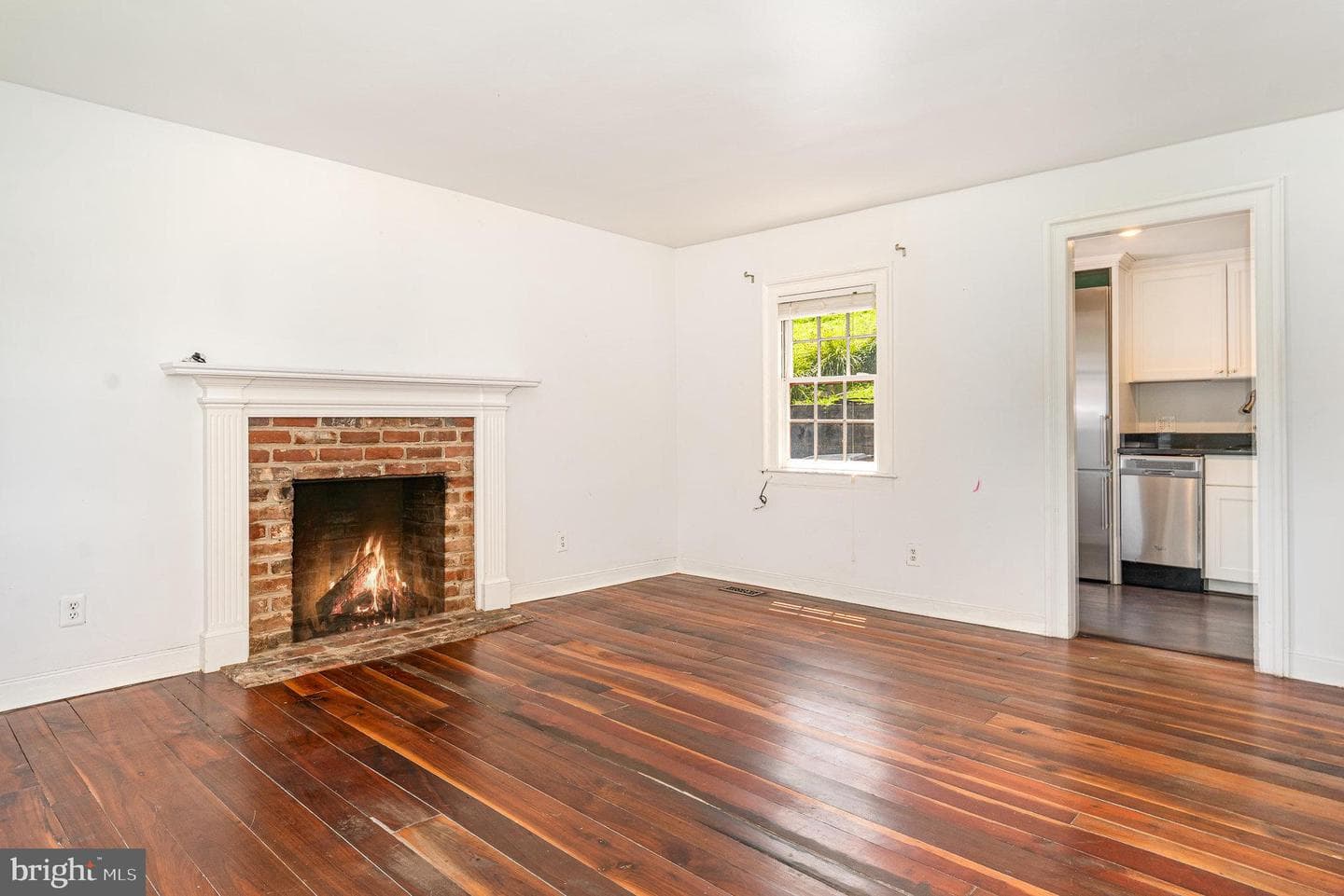210 Sophia Street photo 10