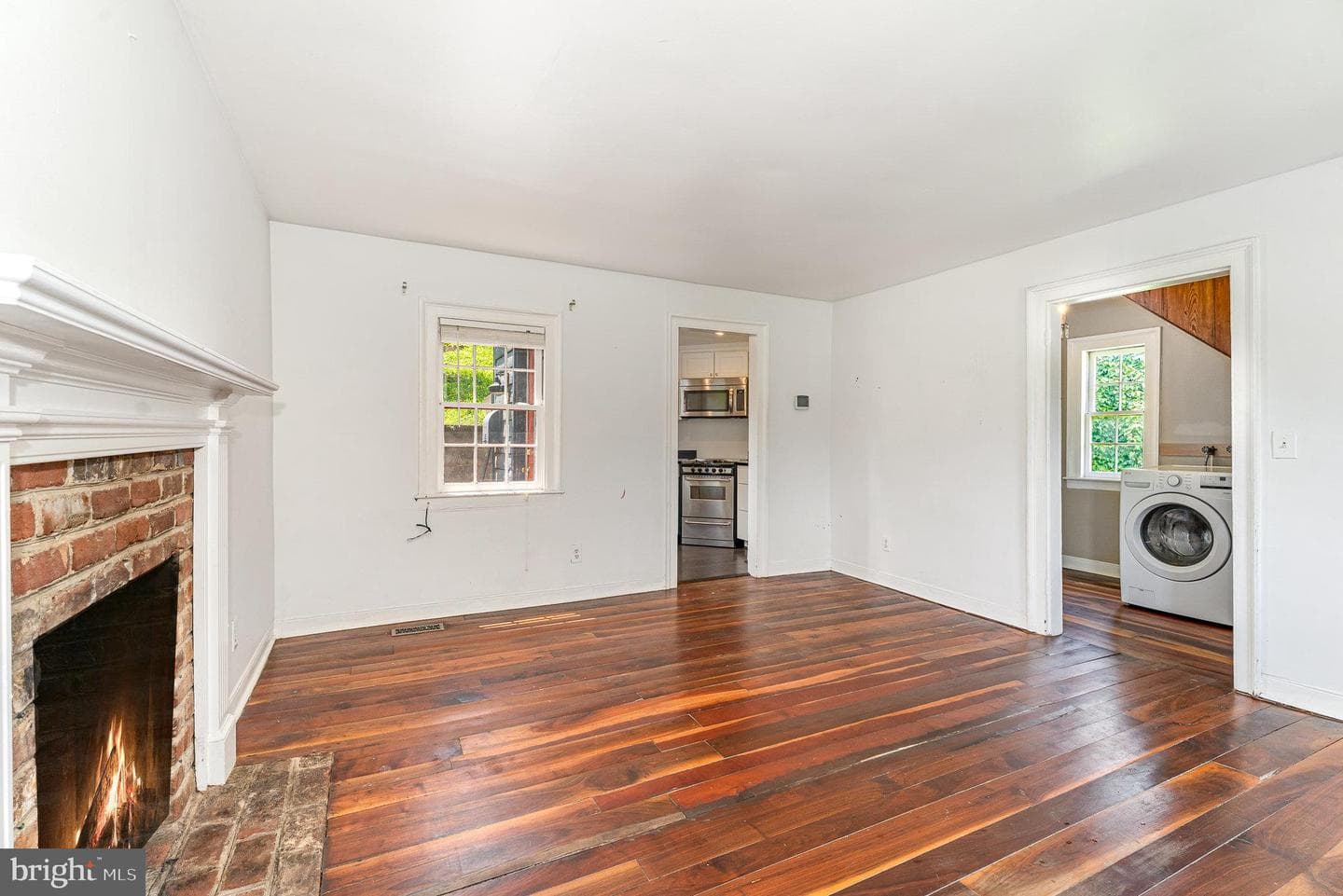 210 Sophia Street photo 12