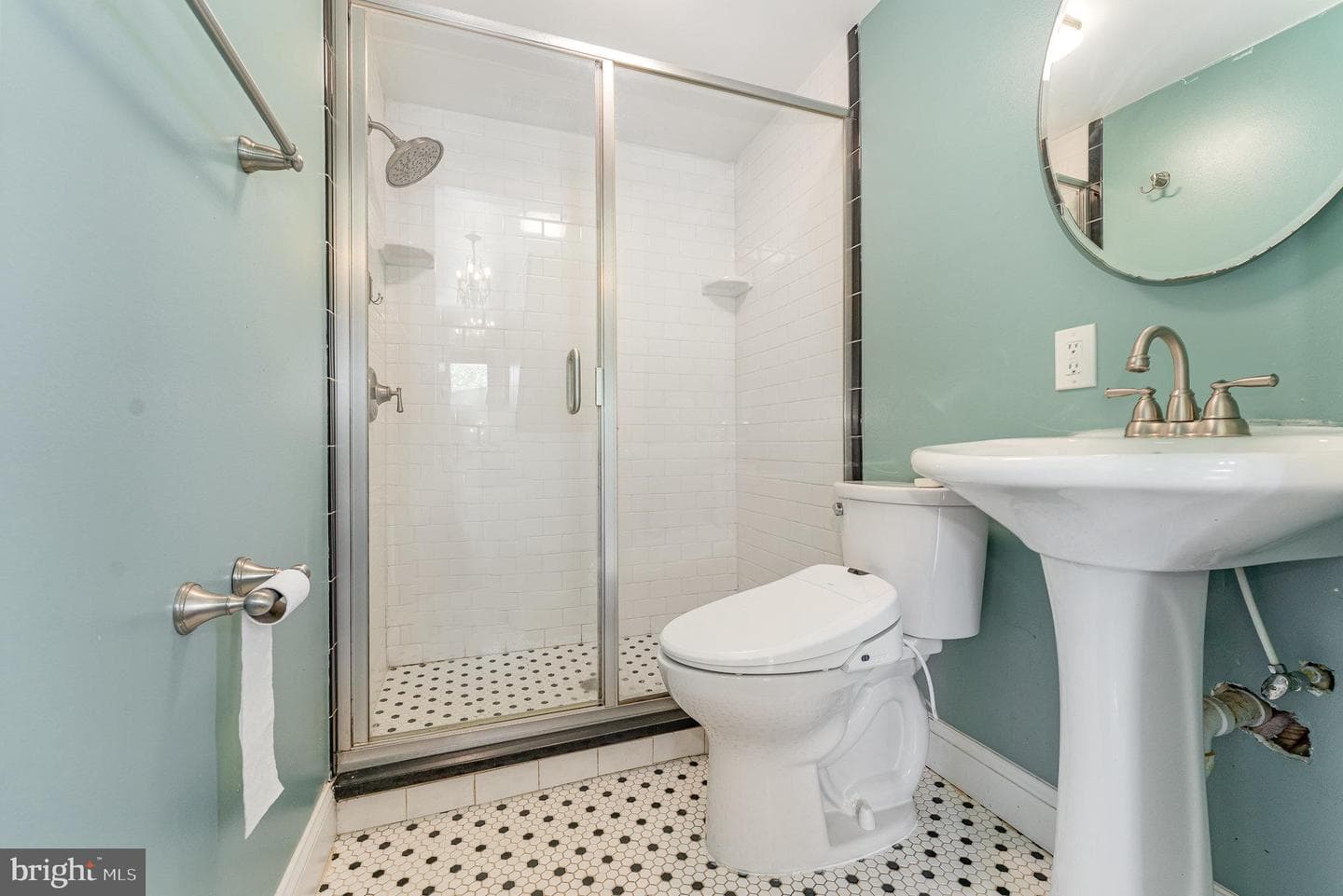 210 Sophia Street photo 15