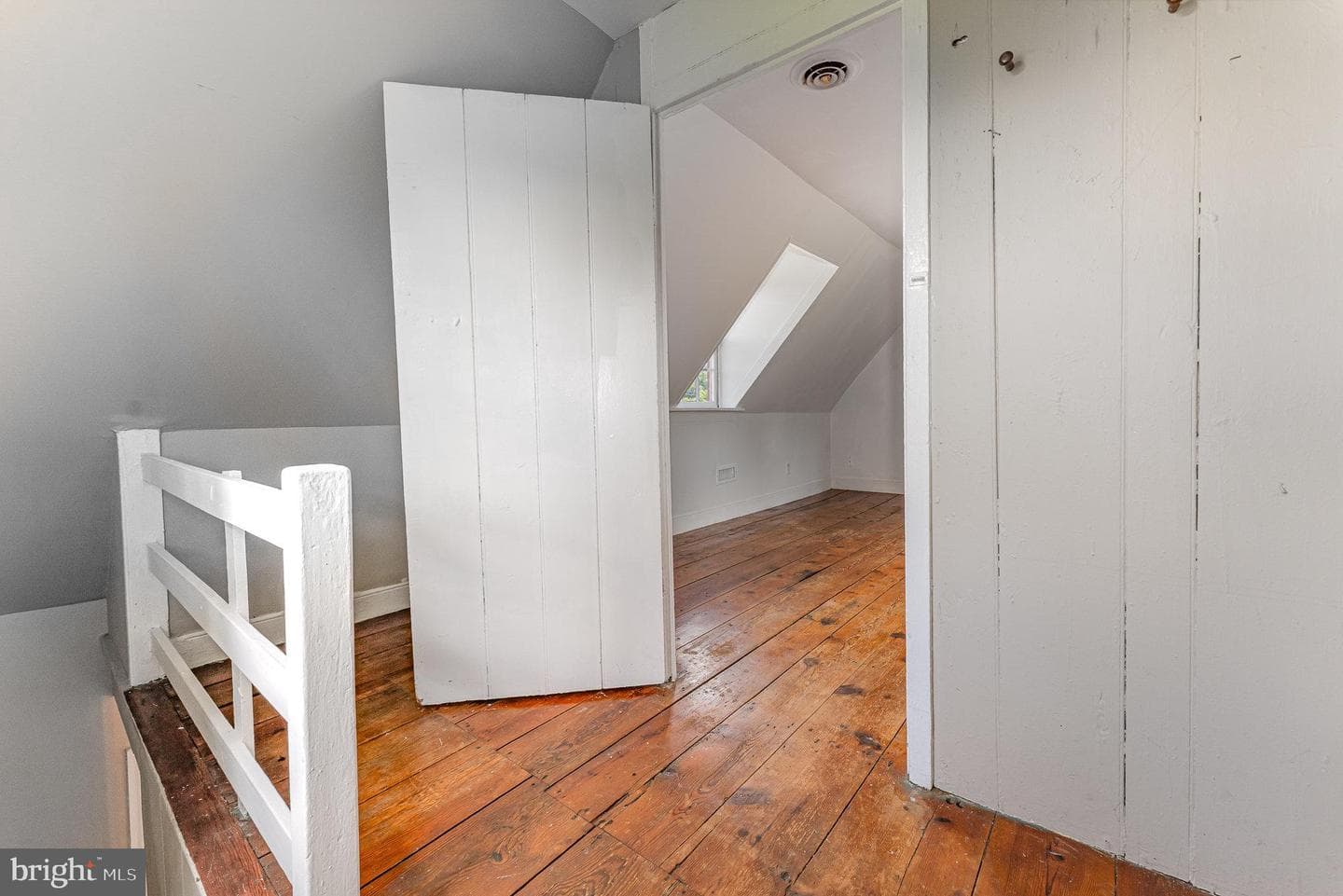 210 Sophia Street photo 16