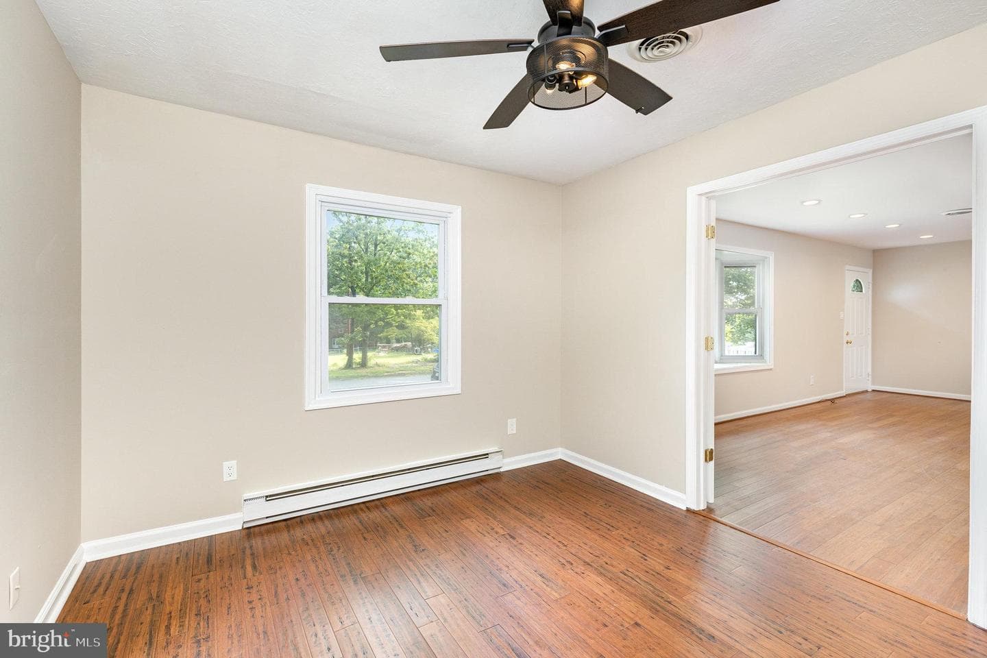 410 Deerwood Drive photo 10
