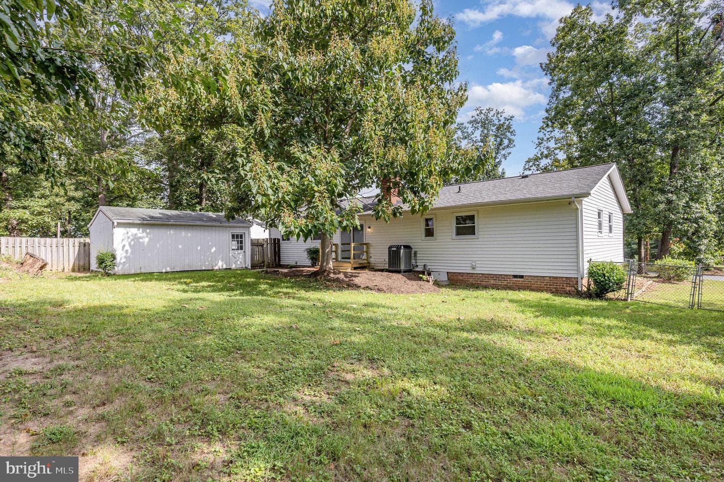 410 Deerwood Drive photo 34