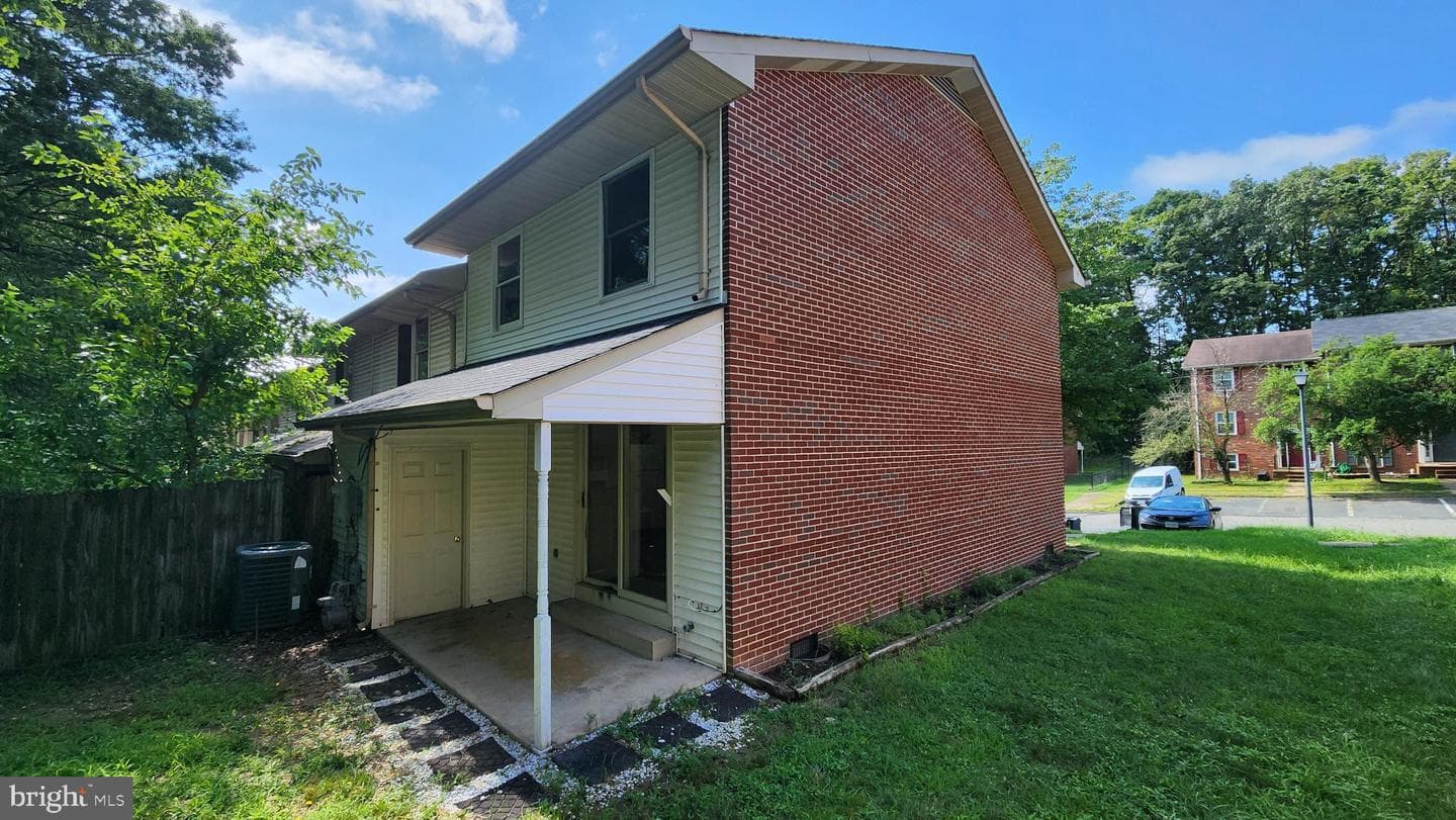 192 Farrell Lane photo 2