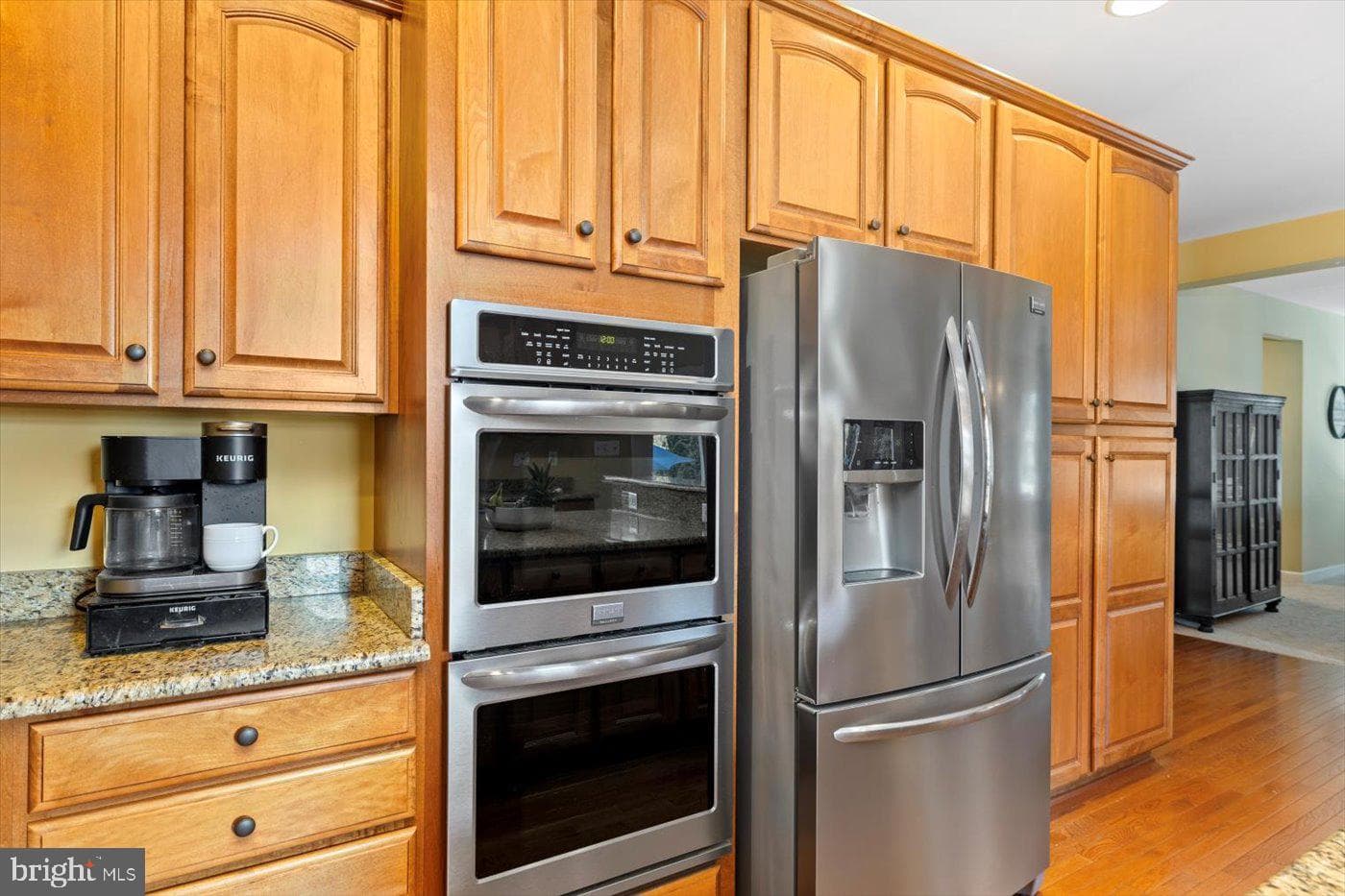1101 Pickett Street photo 19
