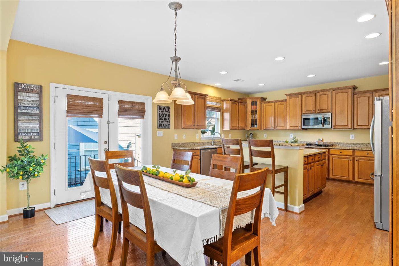 1101 Pickett Street photo 20