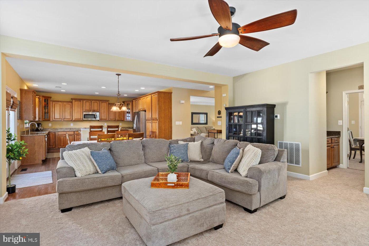 1101 Pickett Street photo 23