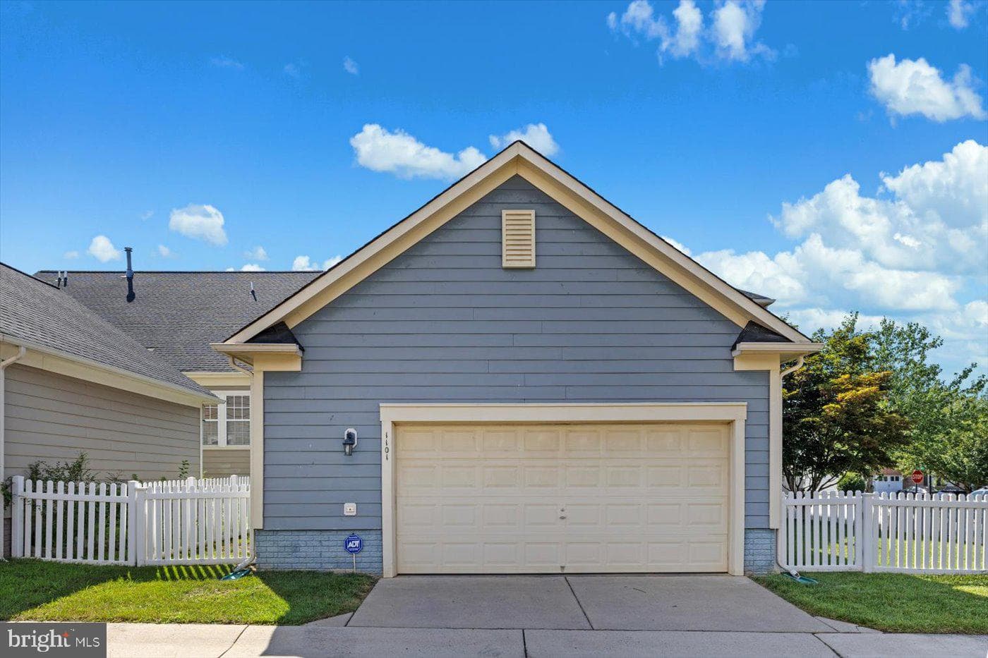 1101 Pickett Street photo 54