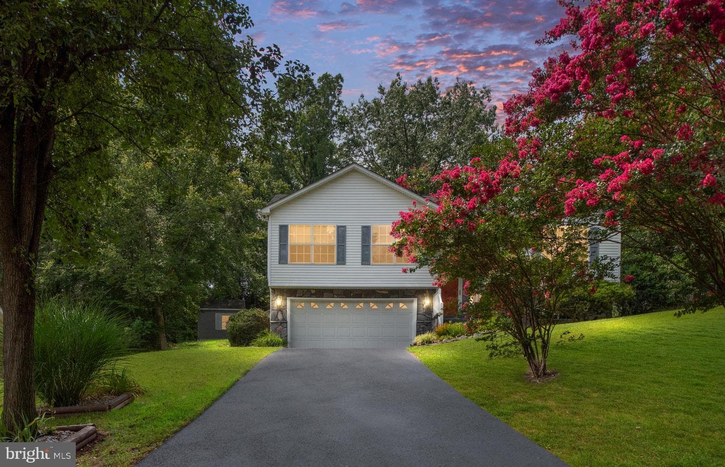 112 Springwood Drive photo 2