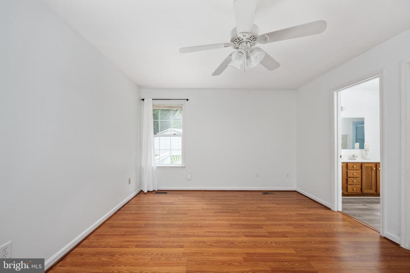 112 Springwood Drive photo 27