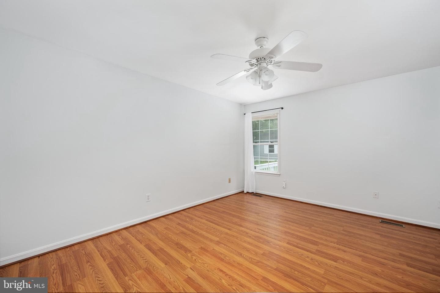 112 Springwood Drive photo 29