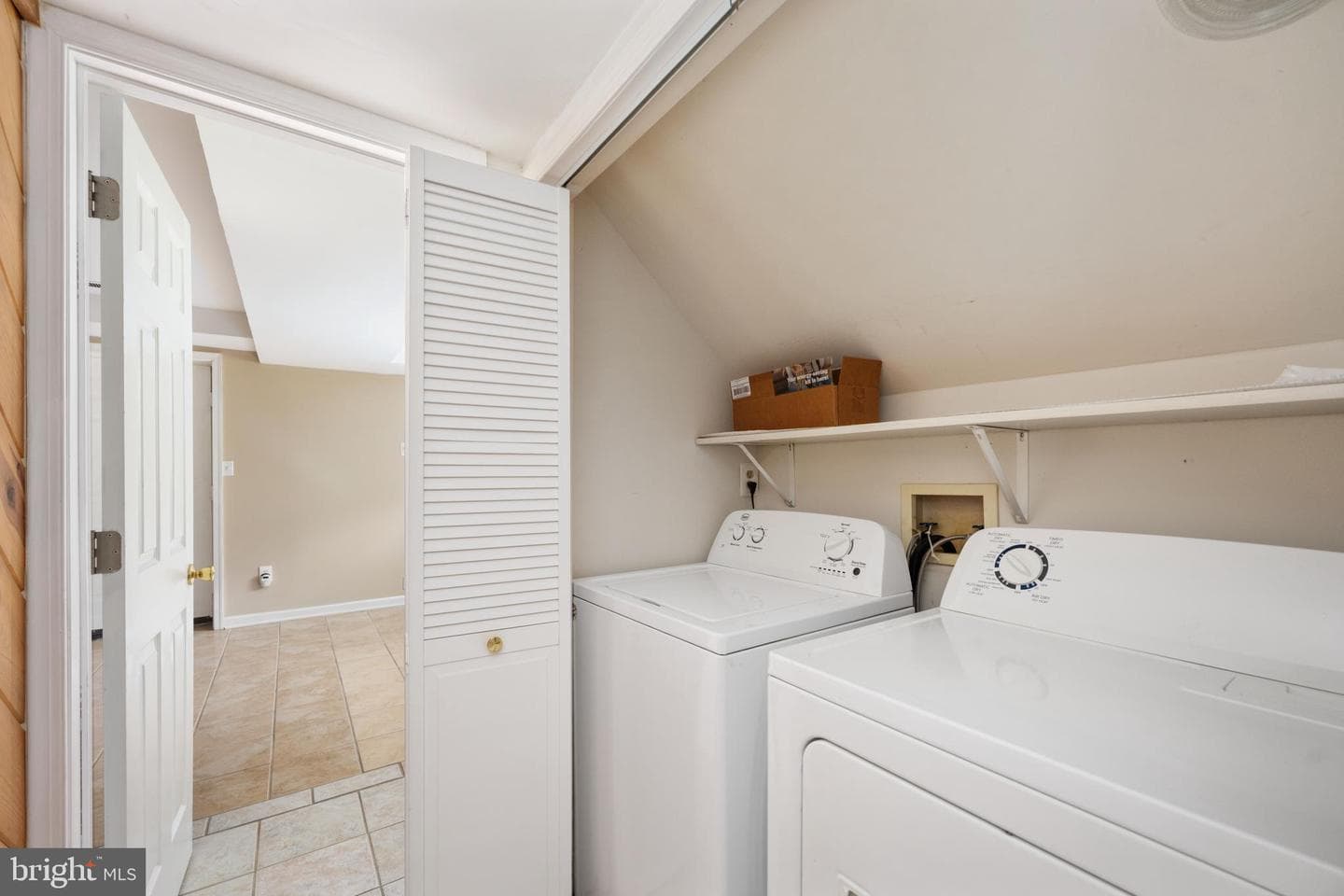 112 Springwood Drive photo 40
