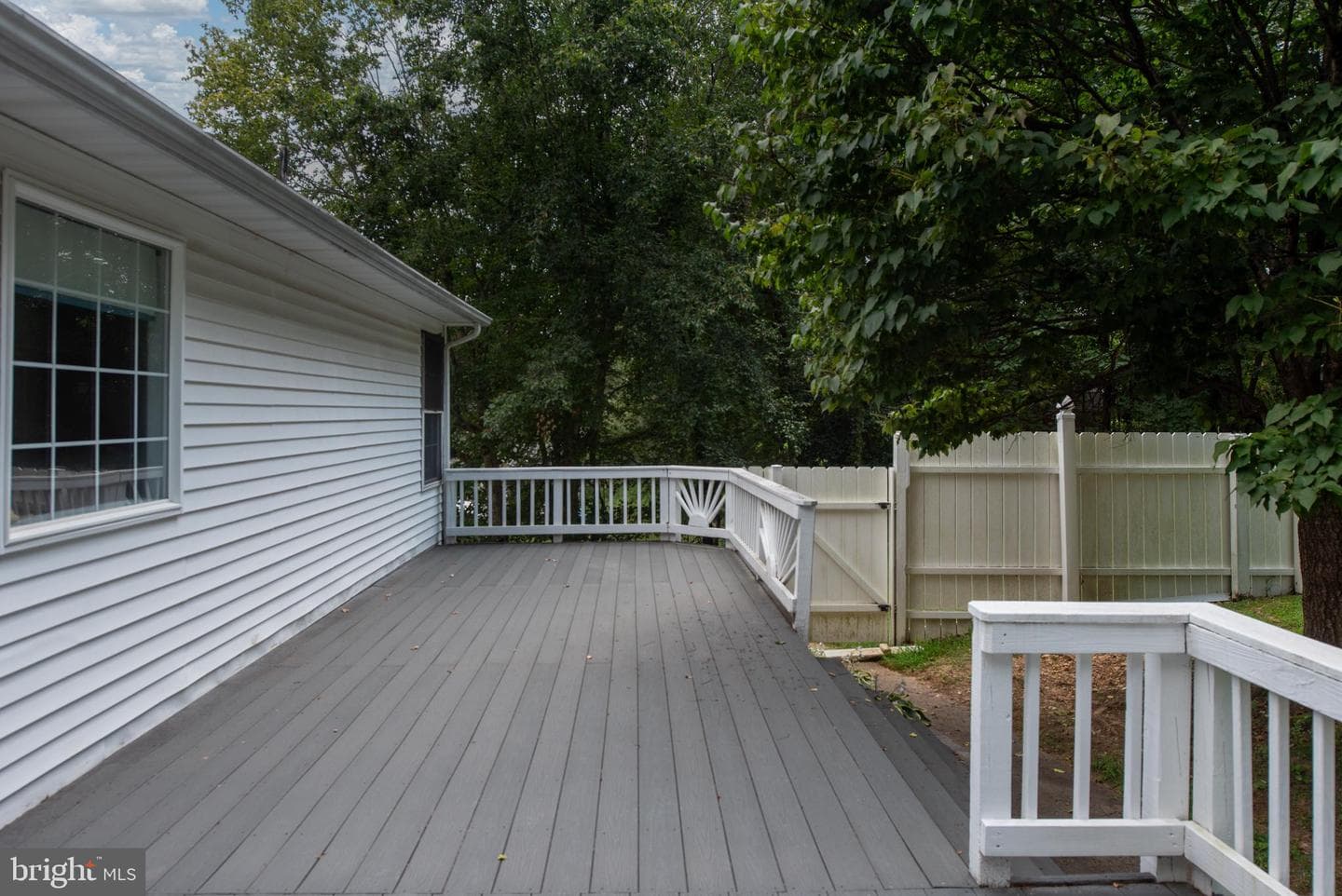 112 Springwood Drive photo 42