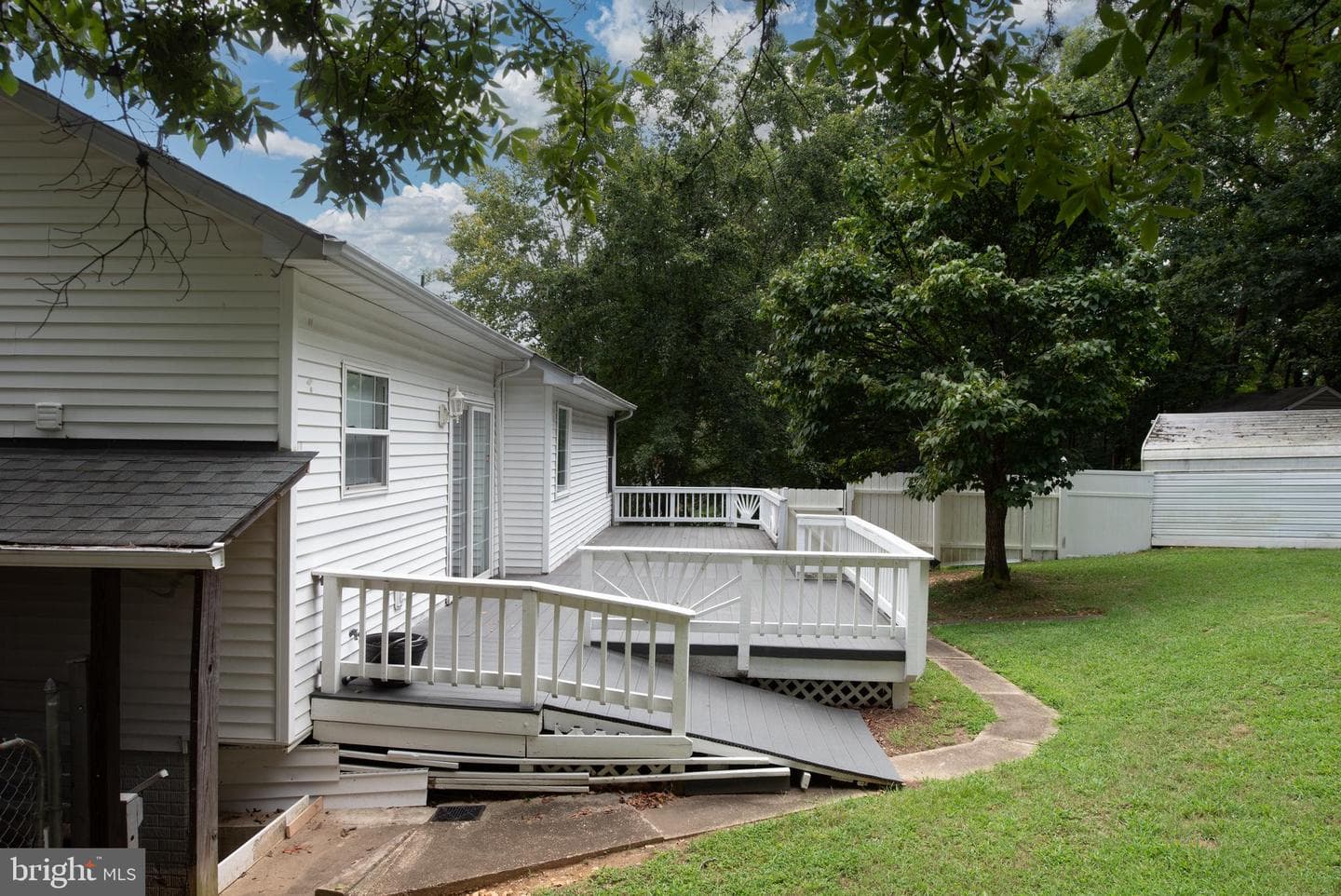 112 Springwood Drive photo 51