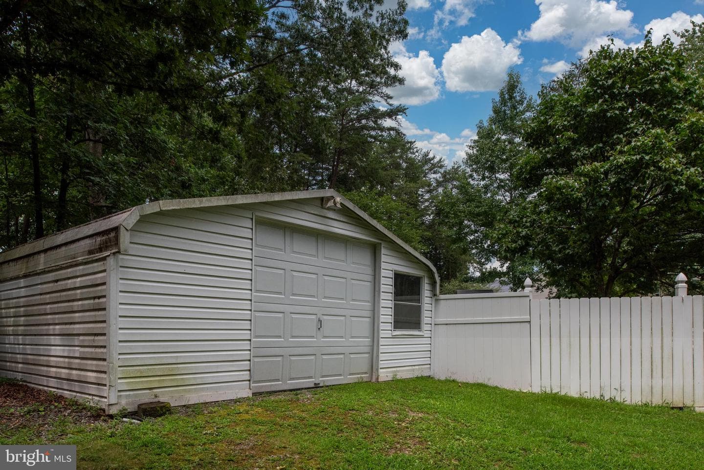 112 Springwood Drive photo 53