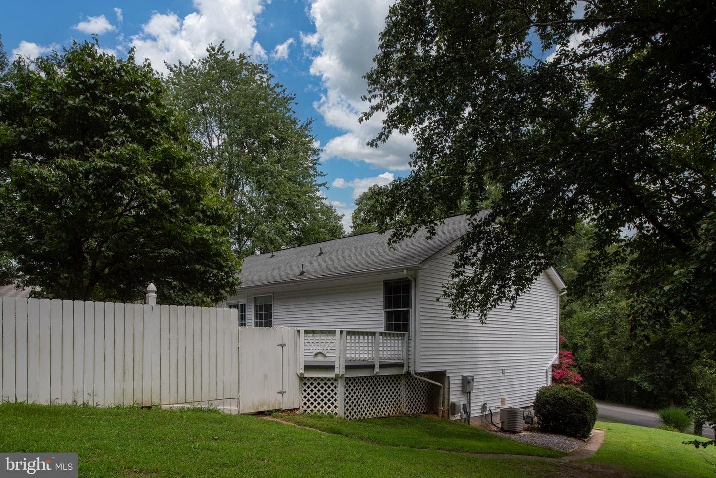 112 Springwood Drive photo 54