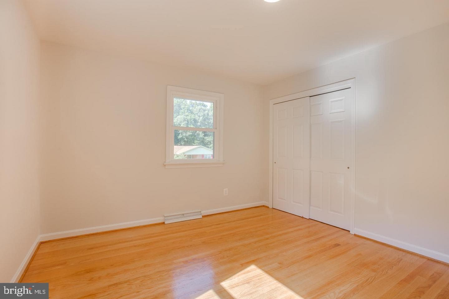 305 Stonewall Drive photo 9