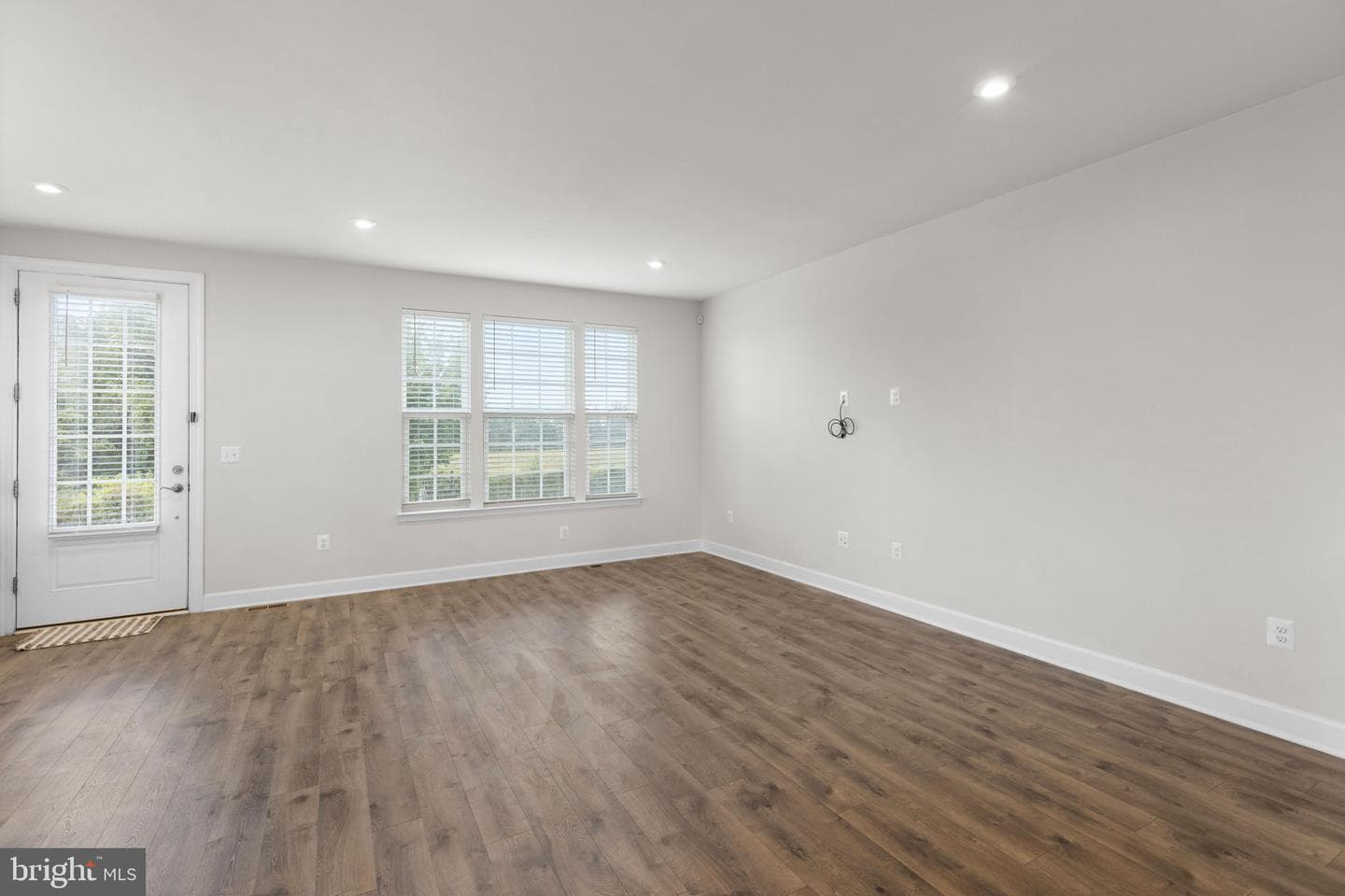 1800 Briscoe Lane photo 5