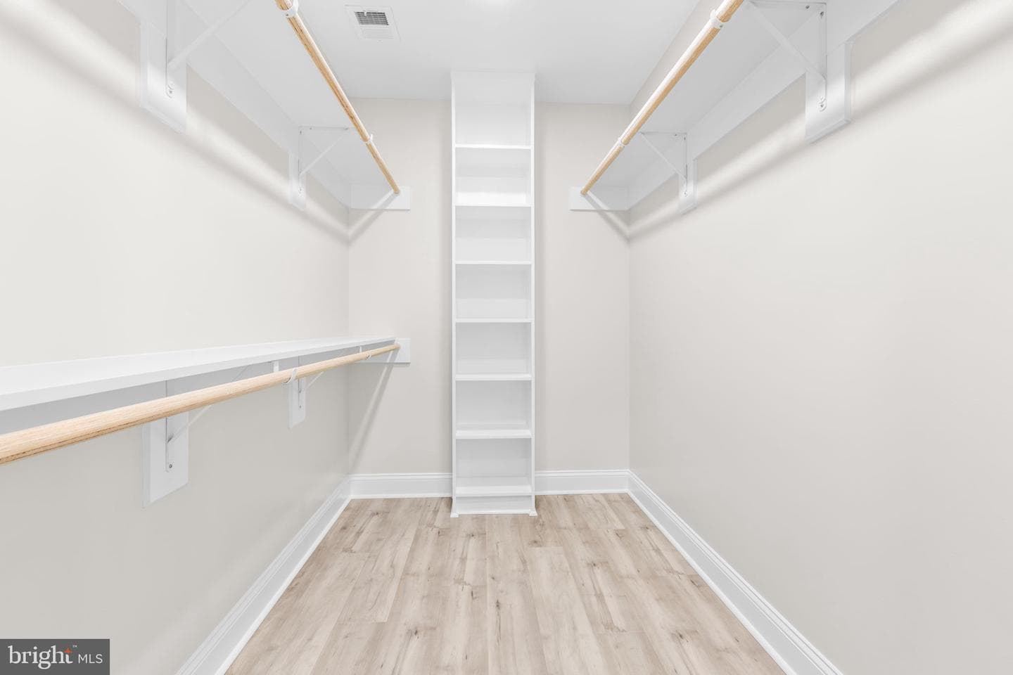 613 Kenmore Avenue photo 38