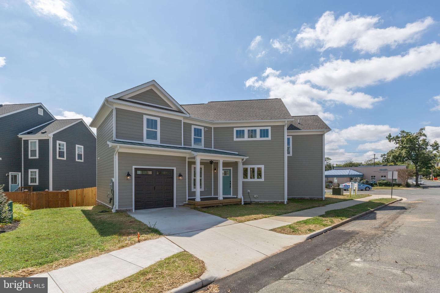 613 Kenmore Avenue photo 44