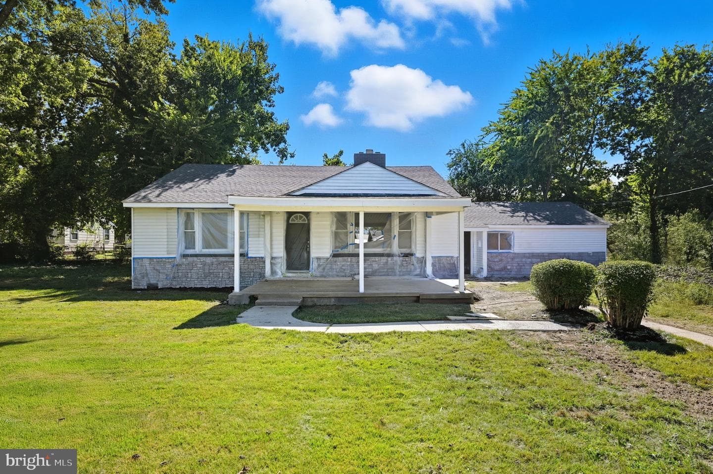 212 Coakley Street photo 2