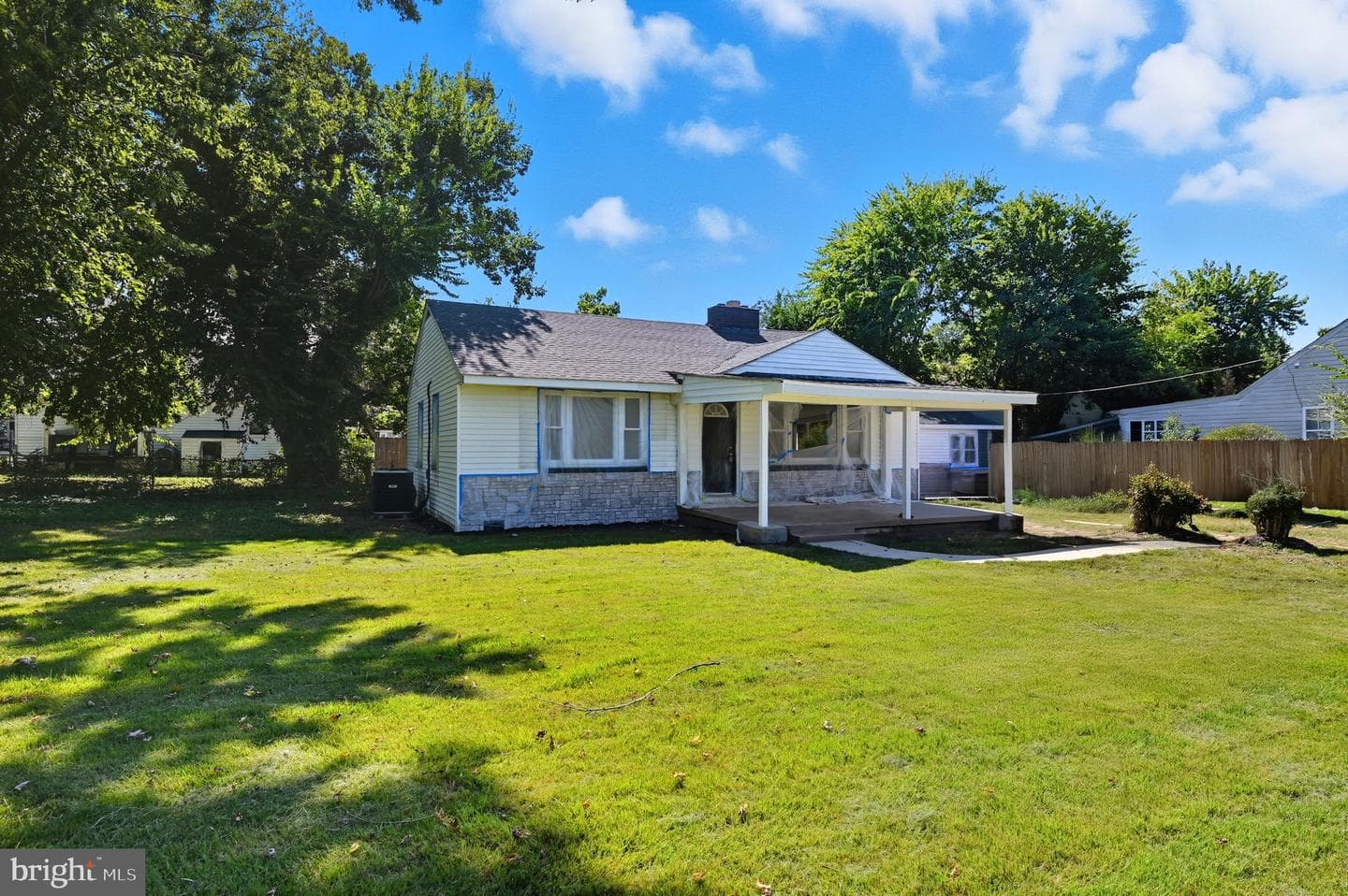 212 Coakley Street photo 3