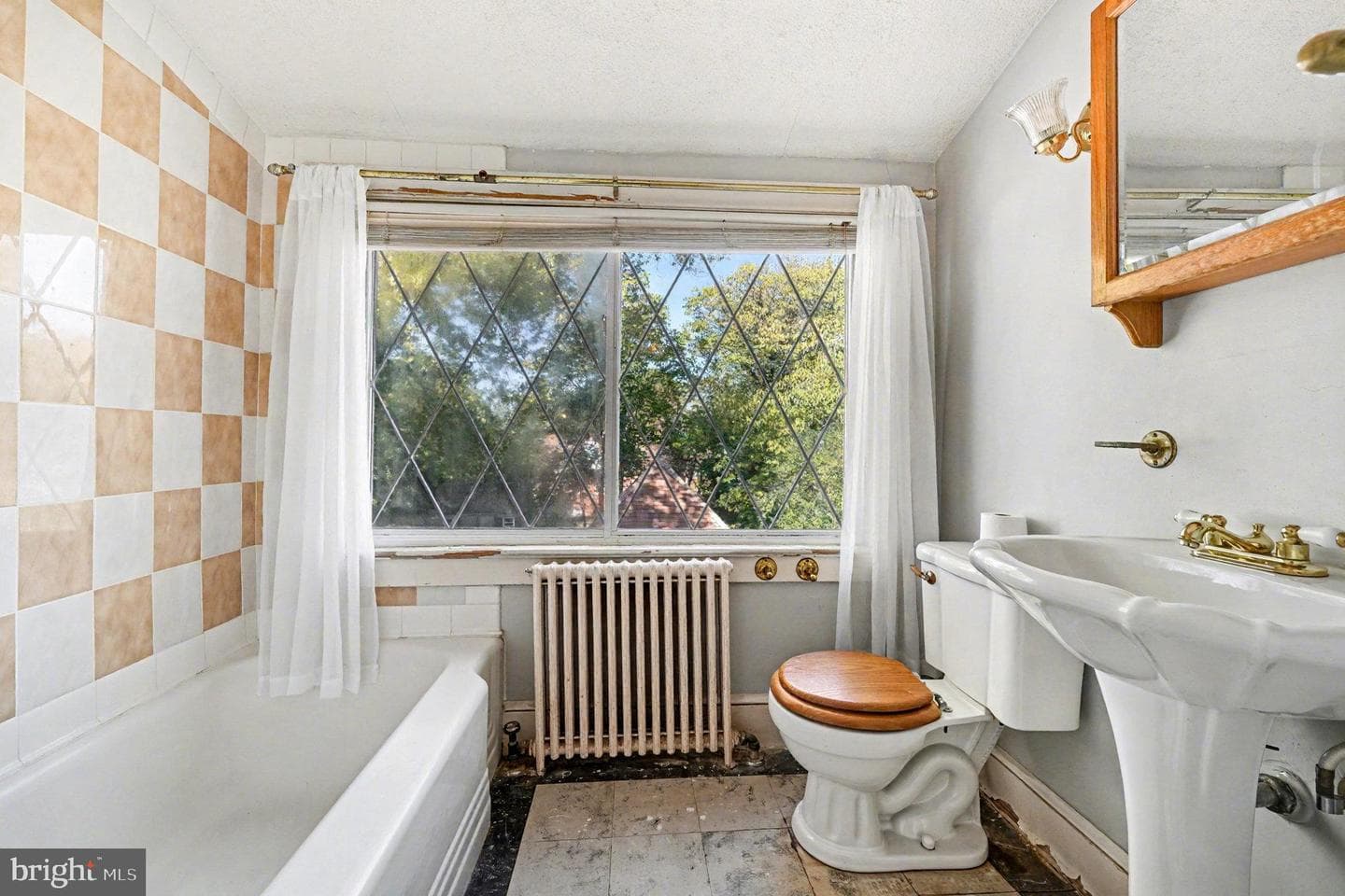 1321 Parcell Street photo 23