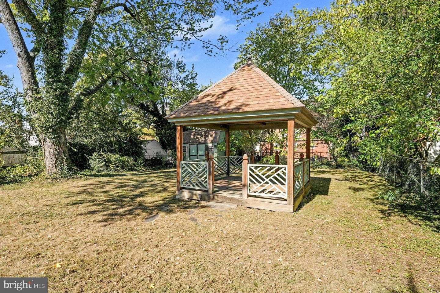 1321 Parcell Street photo 34