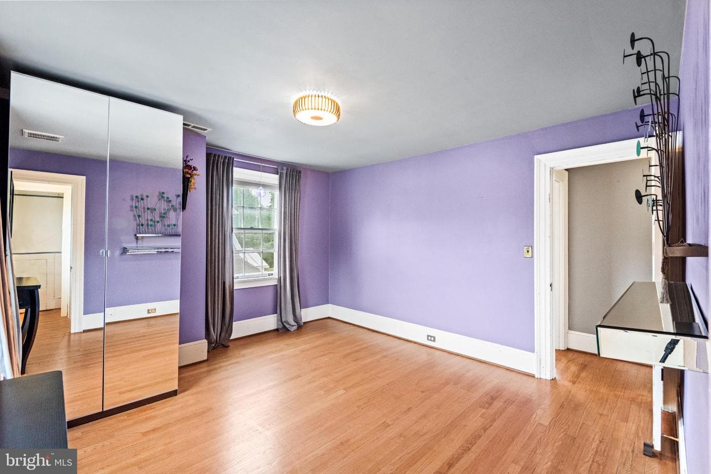 1107 Kenmore Avenue photo 33